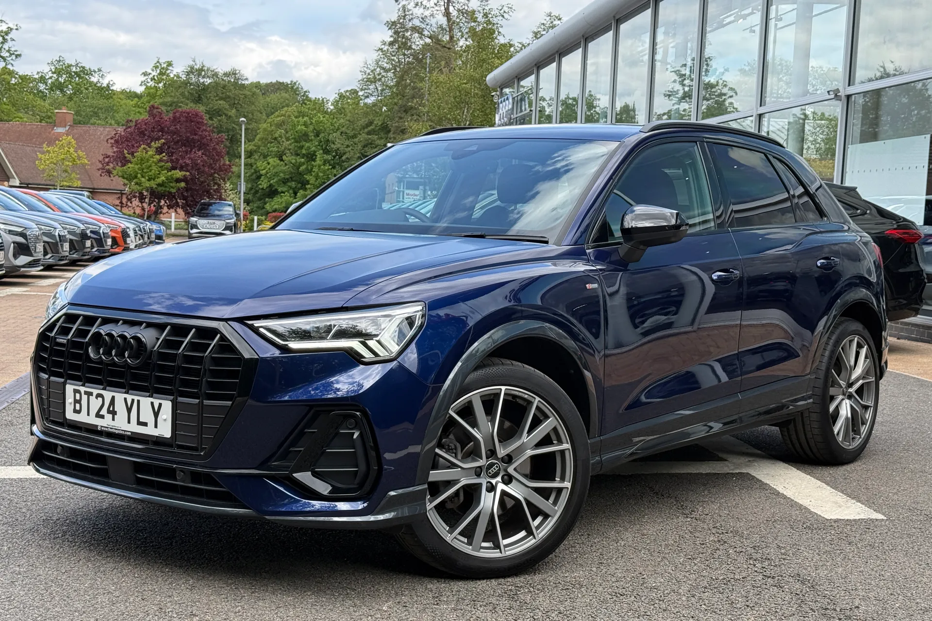 Audi Q3 thumbnail image number 55