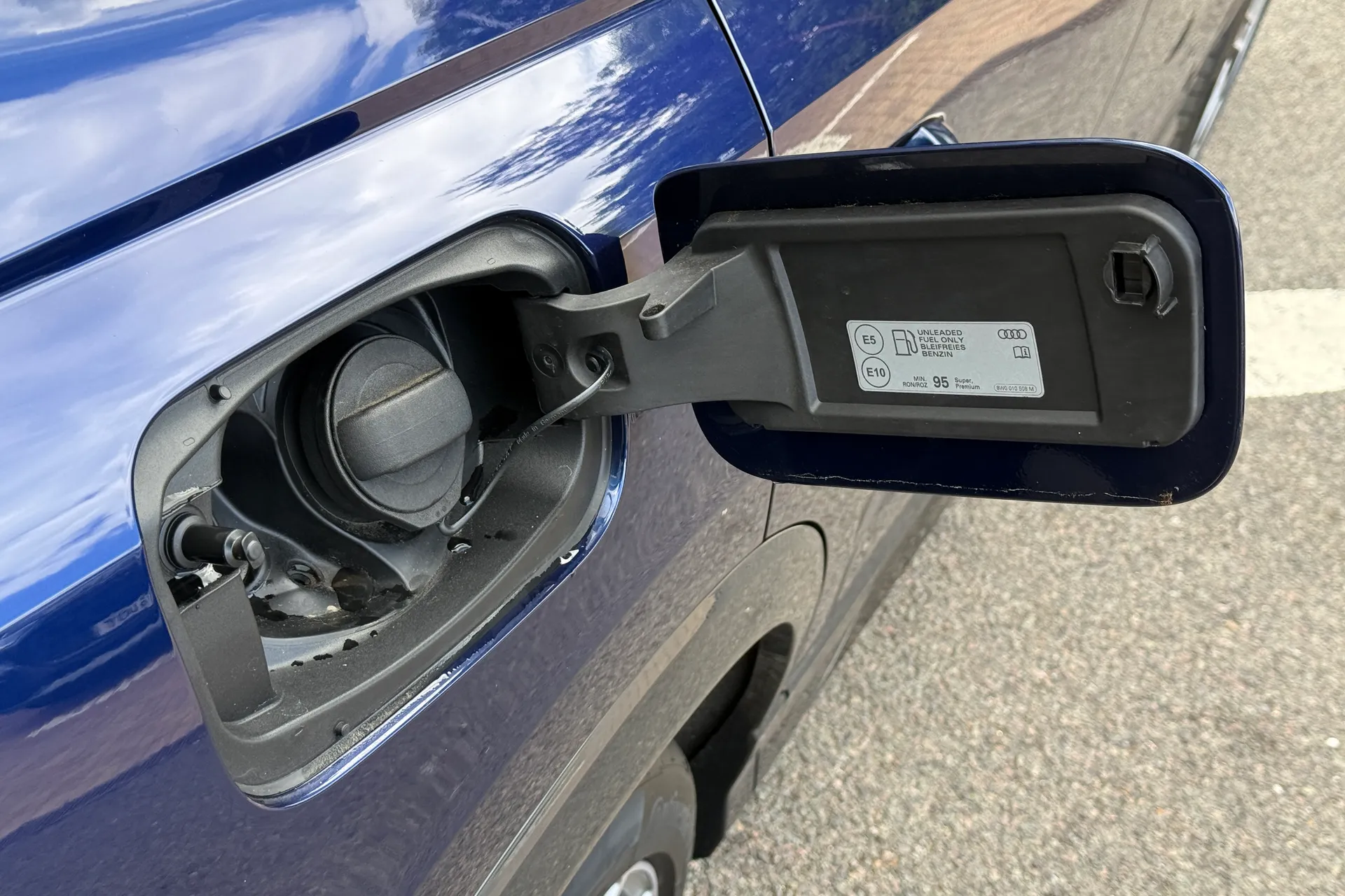 Audi Q3 thumbnail image number 33