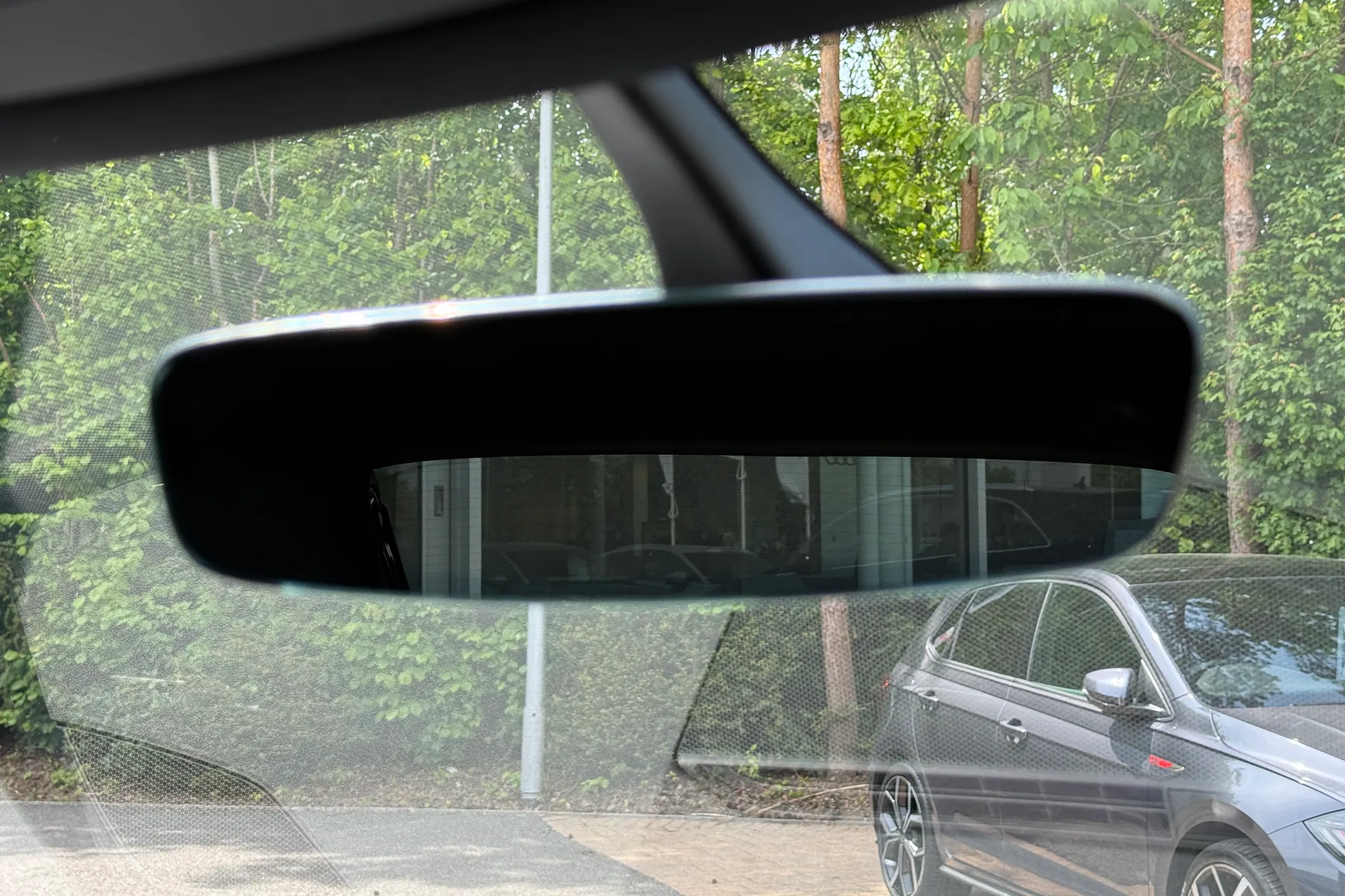 Audi TT thumbnail image number 23