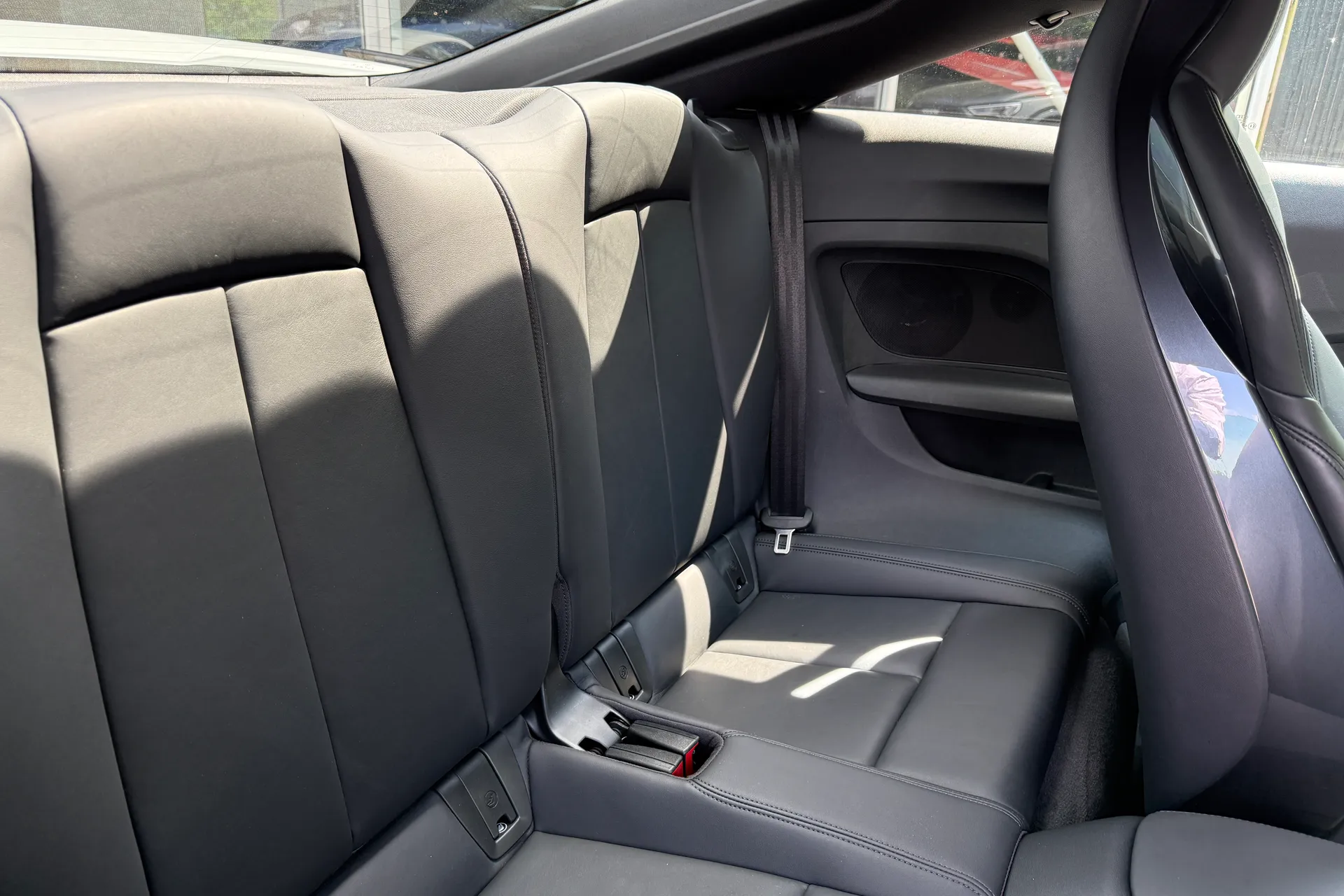 Audi TT thumbnail image number 32