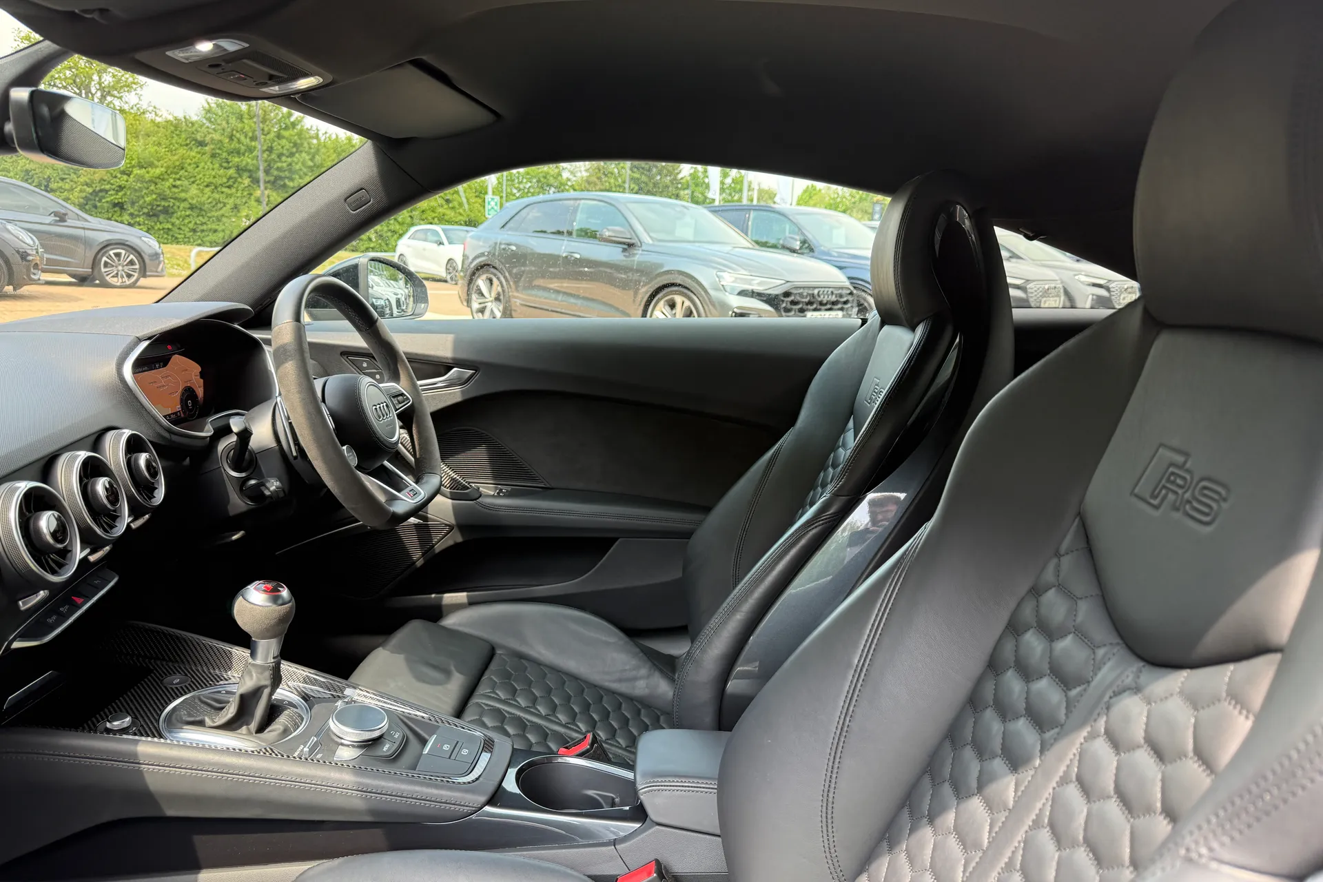 Audi TT thumbnail image number 49