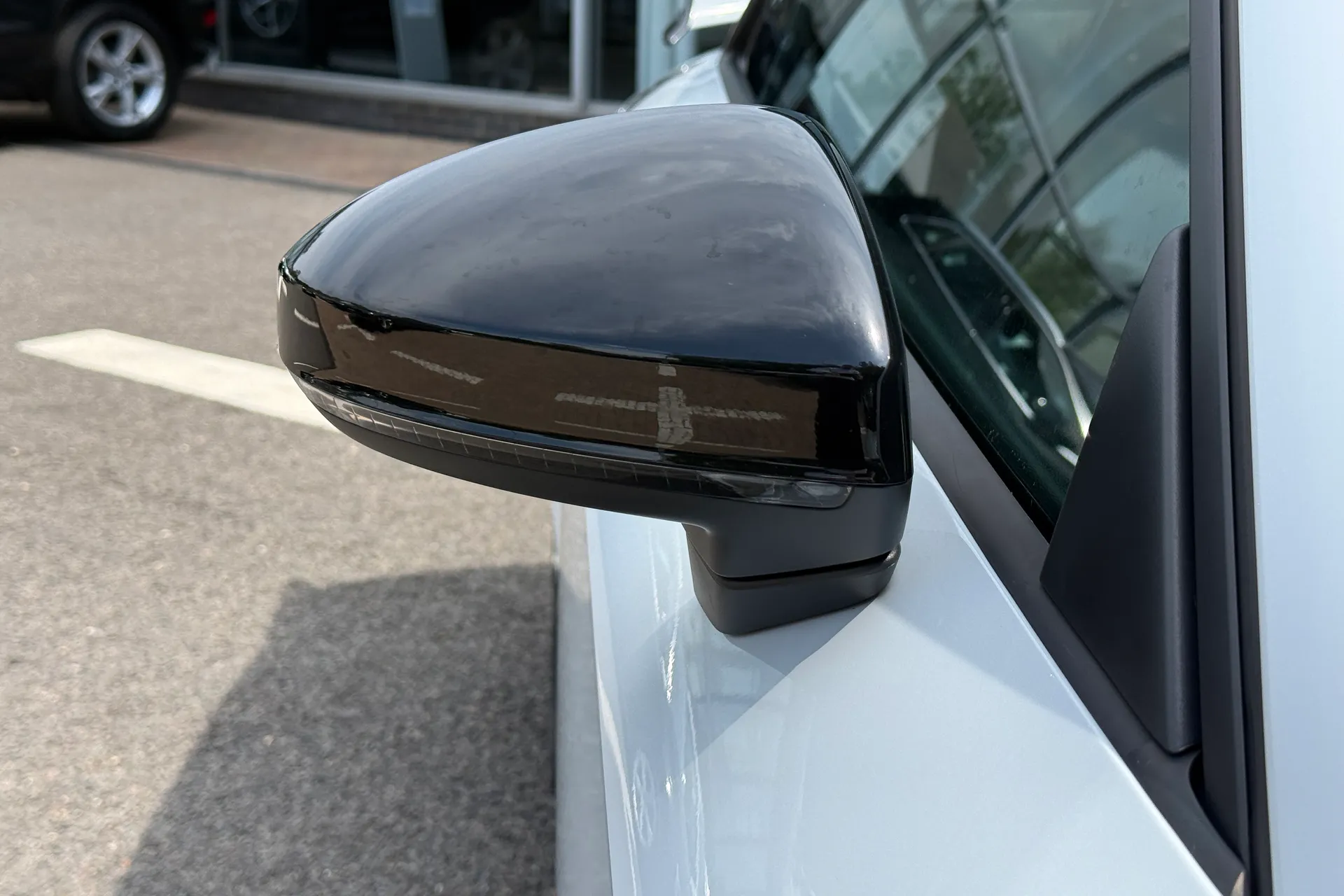 Audi TT thumbnail image number 9