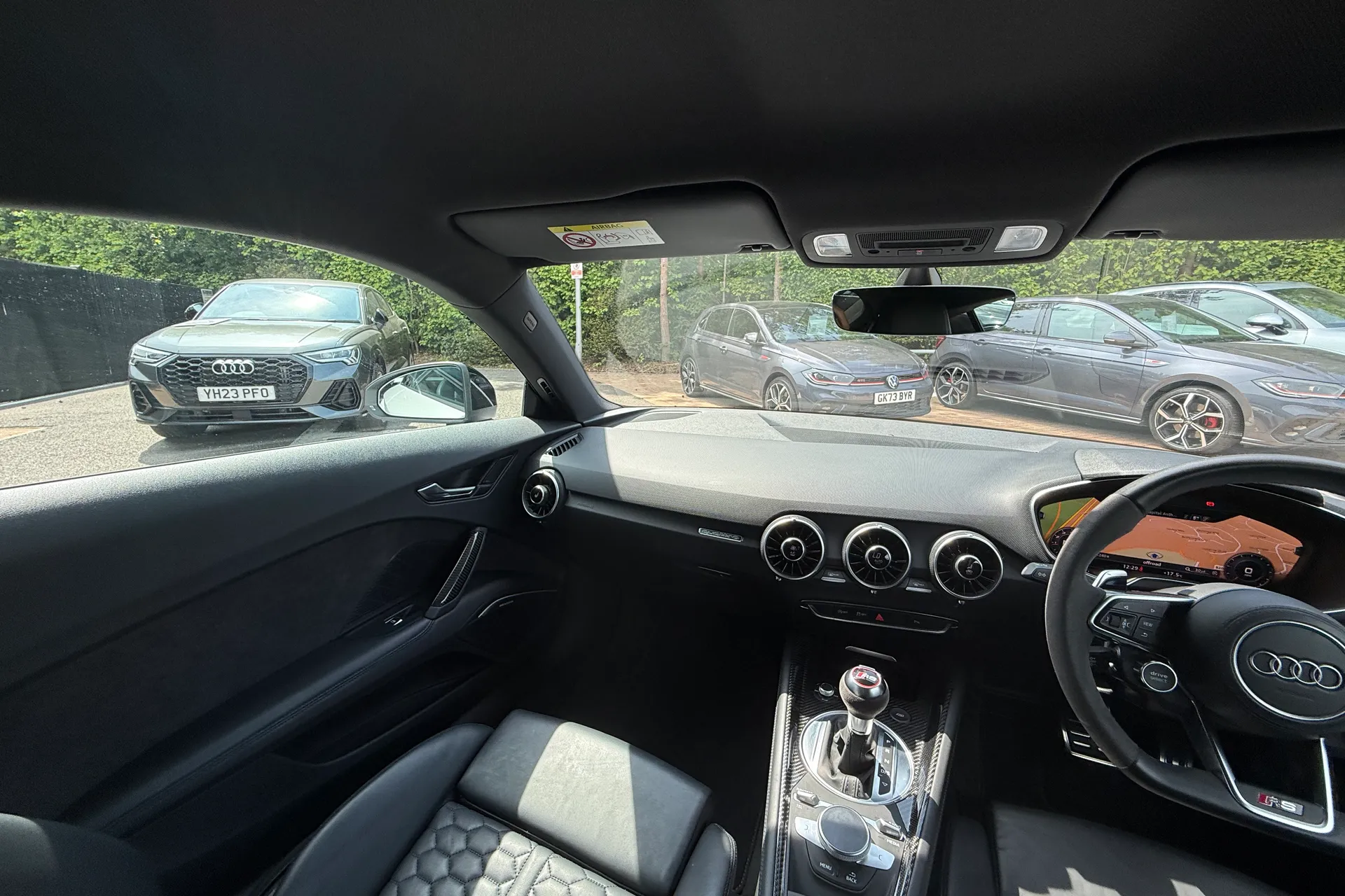 Audi TT thumbnail image number 33