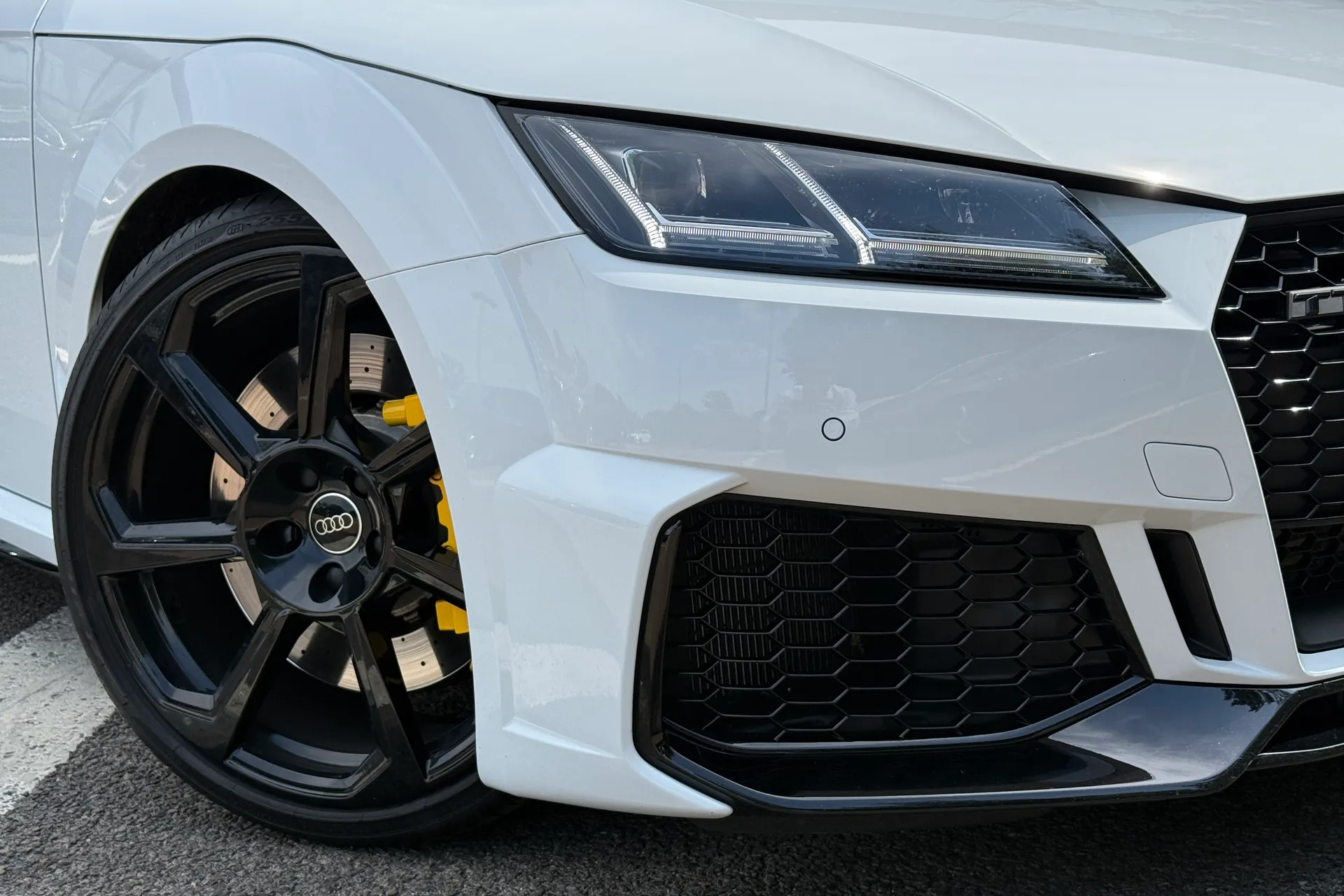 Audi TT thumbnail image number 8