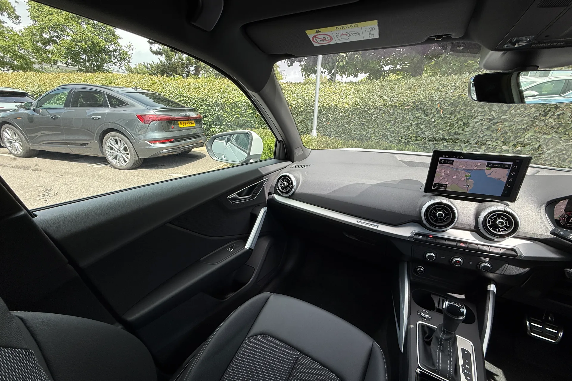 Audi Q2 thumbnail image number 38