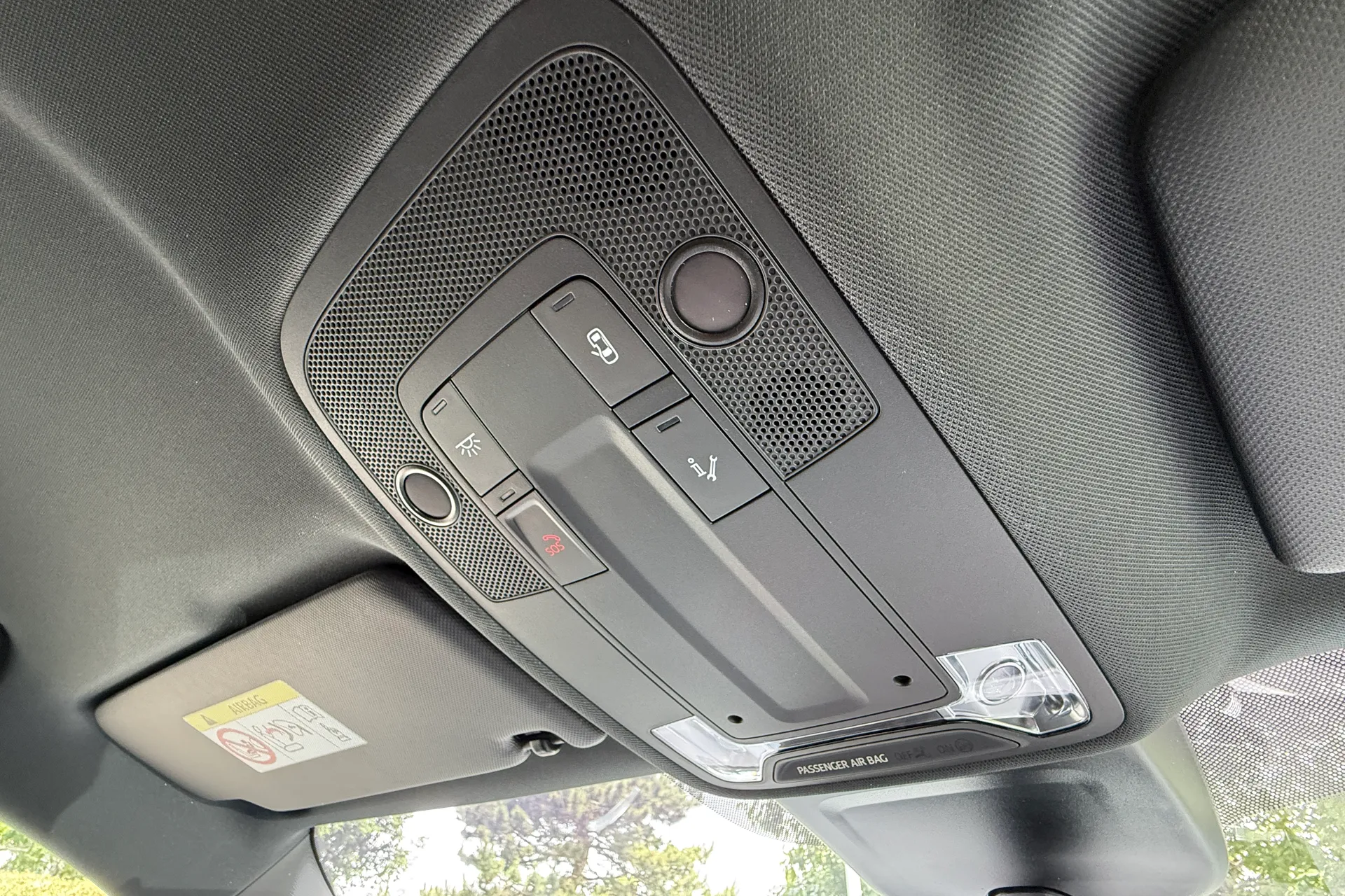 Audi Q2 thumbnail image number 22