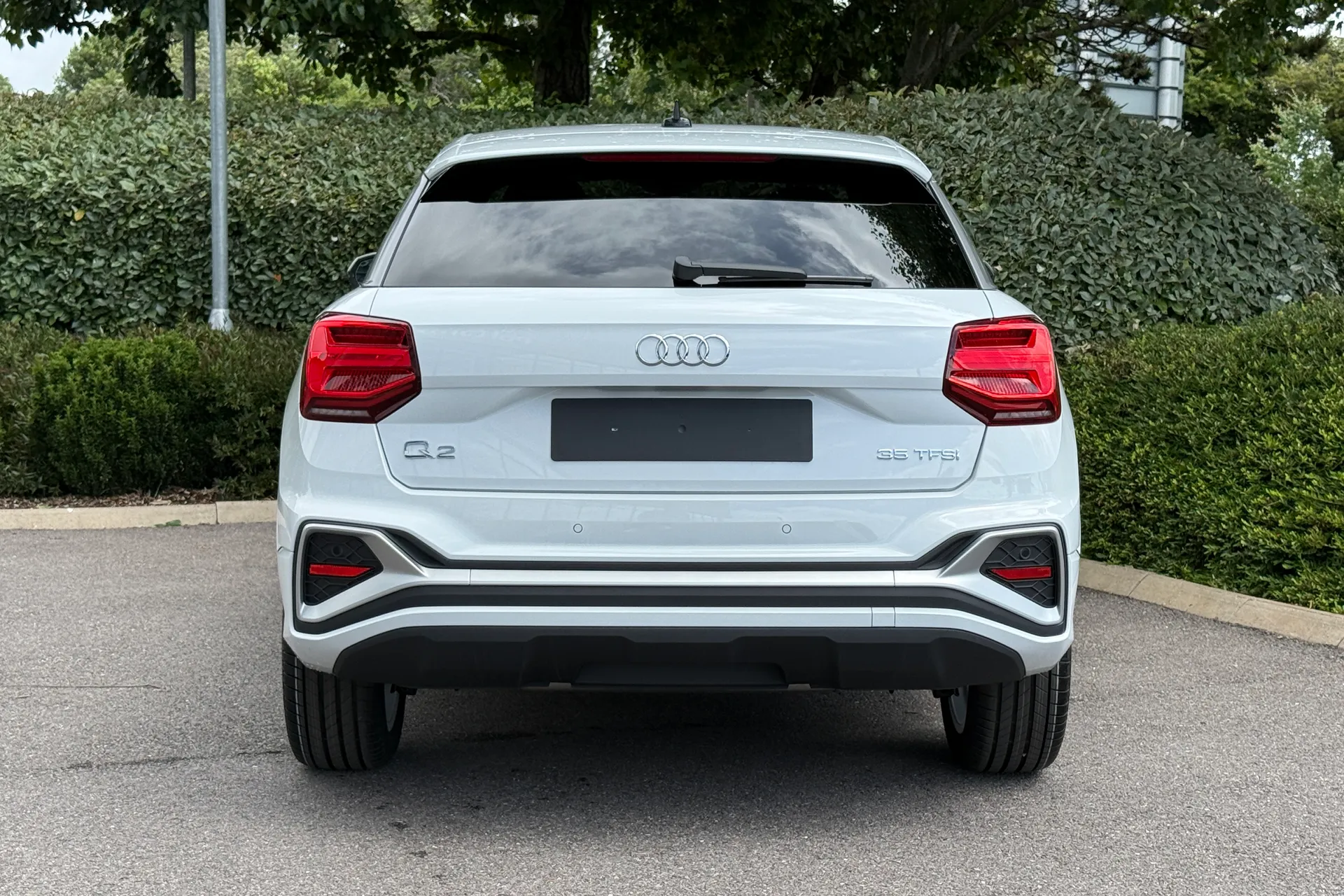 Audi Q2 thumbnail image number 18