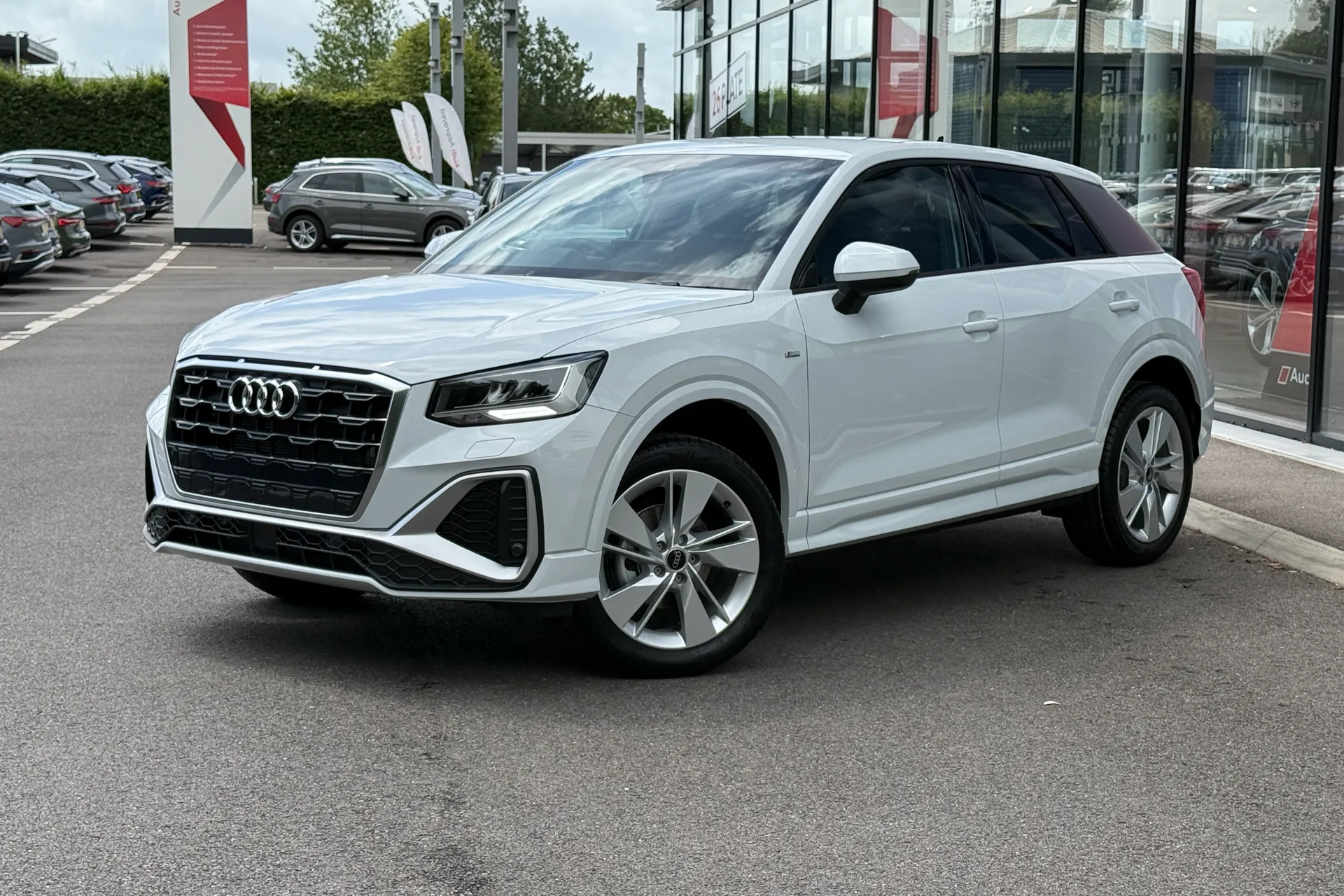Audi Q2 thumbnail image number 5