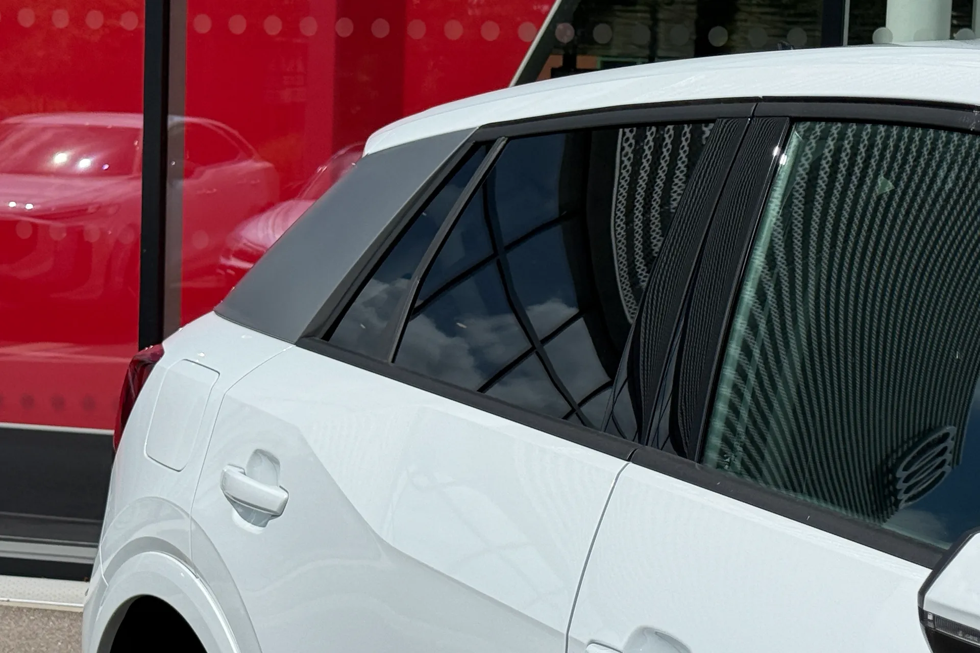 Audi Q2 thumbnail image number 9