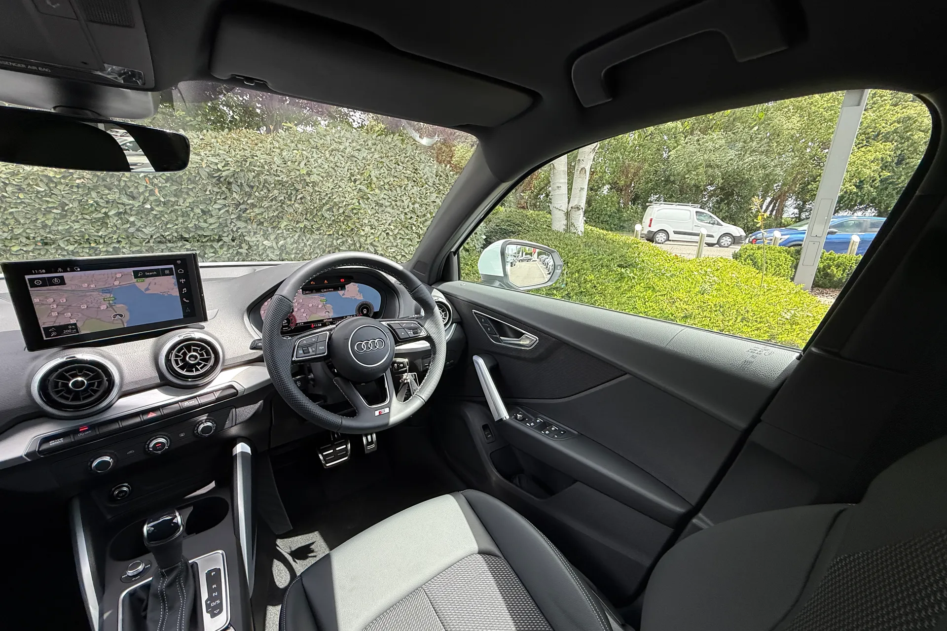 Audi Q2 thumbnail image number 39