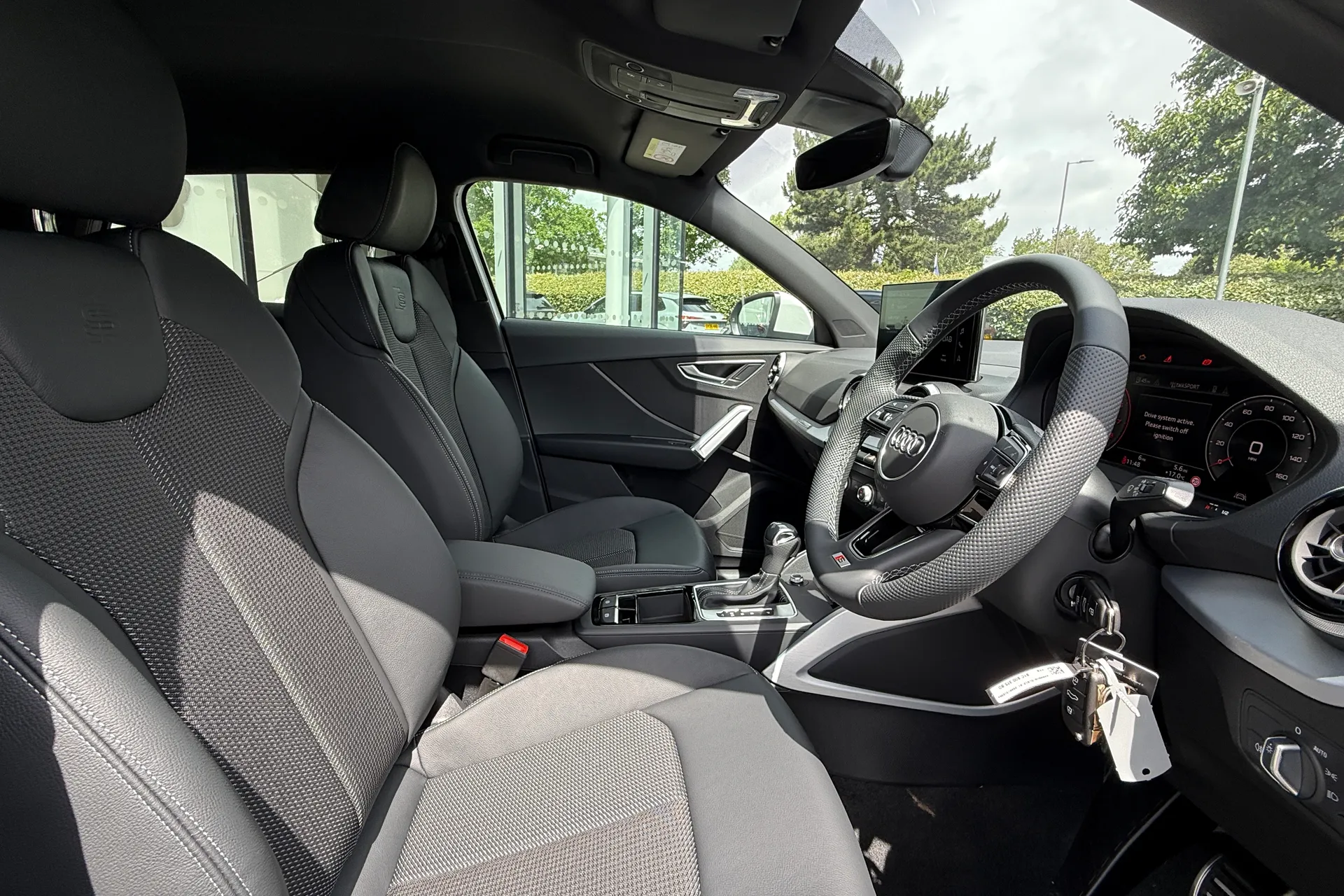 Audi Q2 thumbnail image number 19