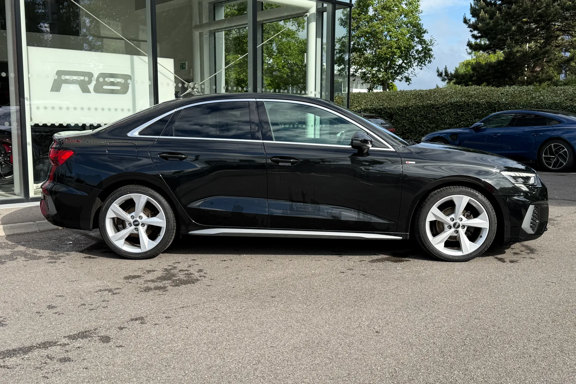 Audi A3 thumbnail image number 2