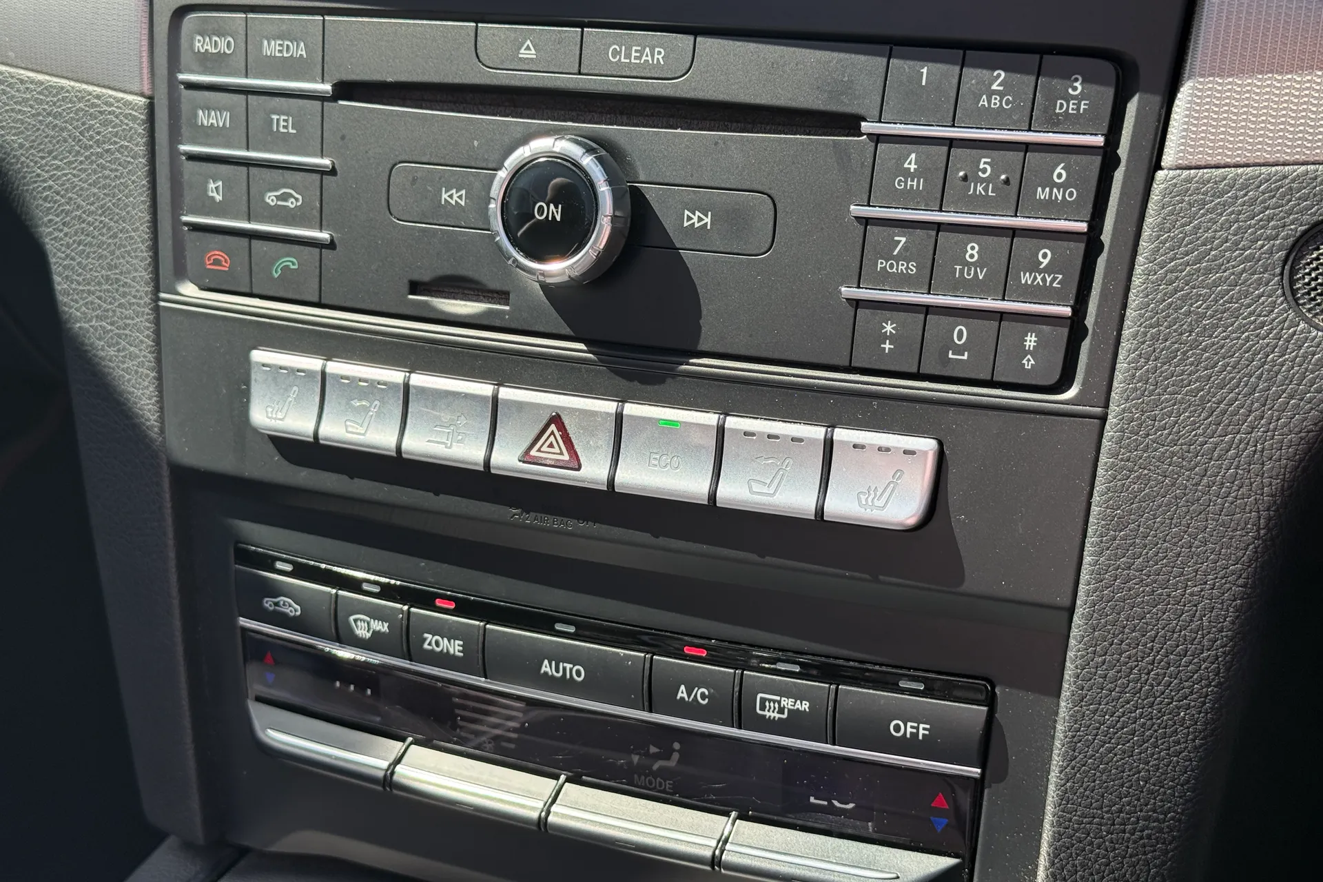MERCEDES-BENZ E CLASS thumbnail image number 15