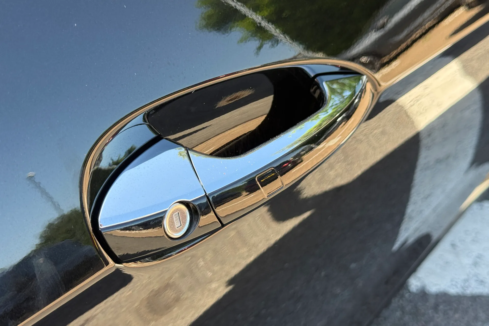 MERCEDES-BENZ E CLASS thumbnail image number 10