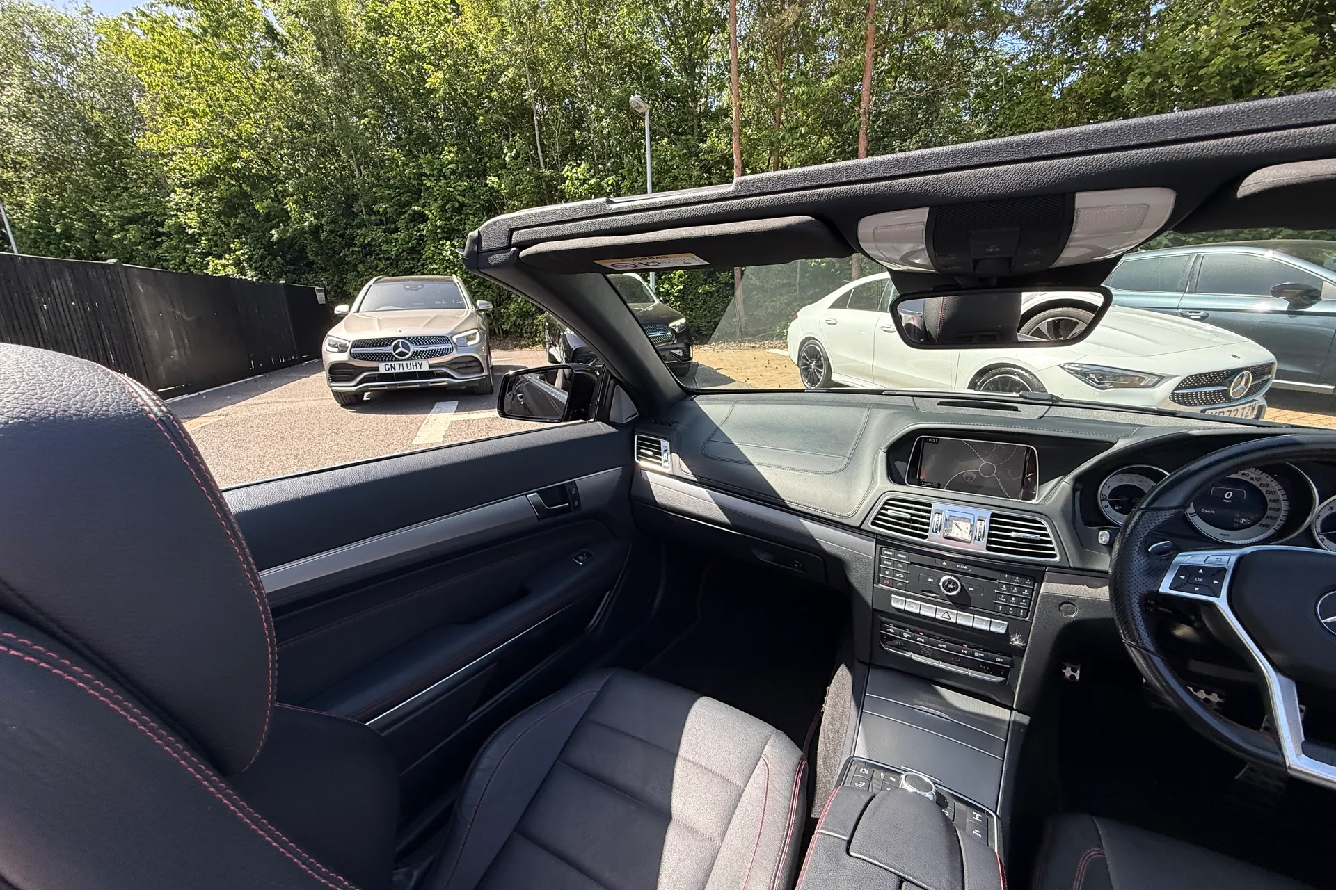 MERCEDES-BENZ E CLASS thumbnail image number 30