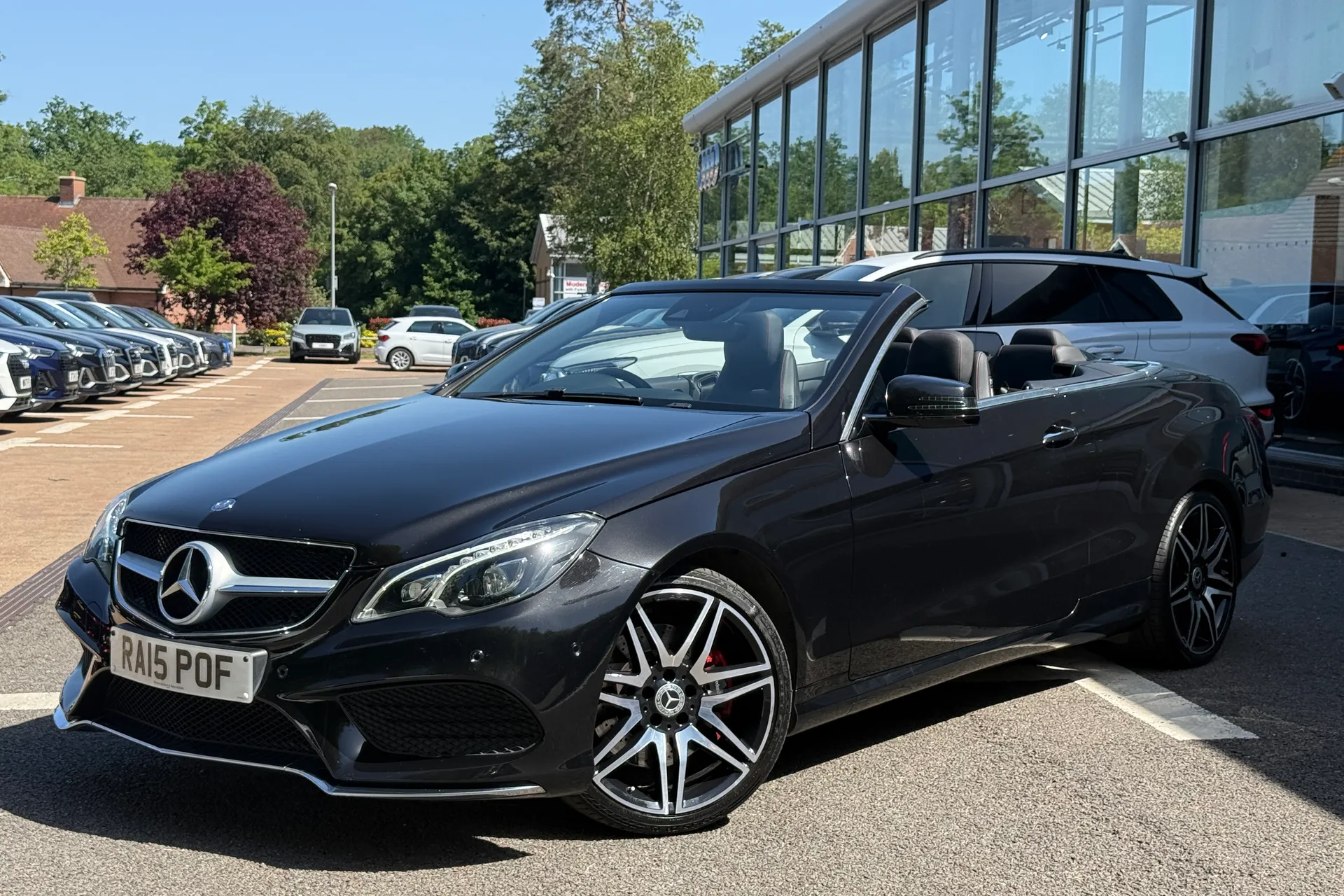 MERCEDES-BENZ E CLASS thumbnail image number 45