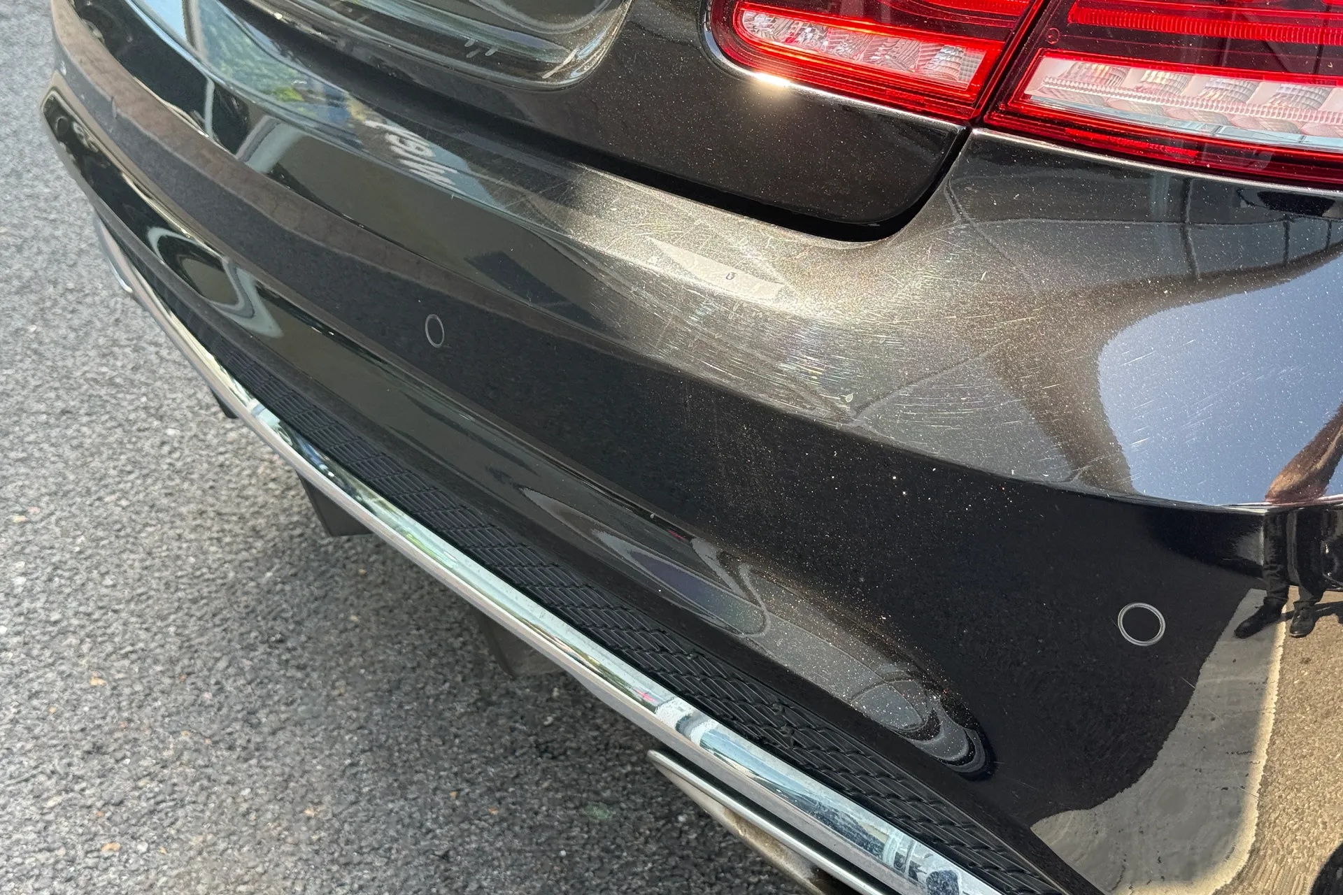 MERCEDES-BENZ E CLASS thumbnail image number 36