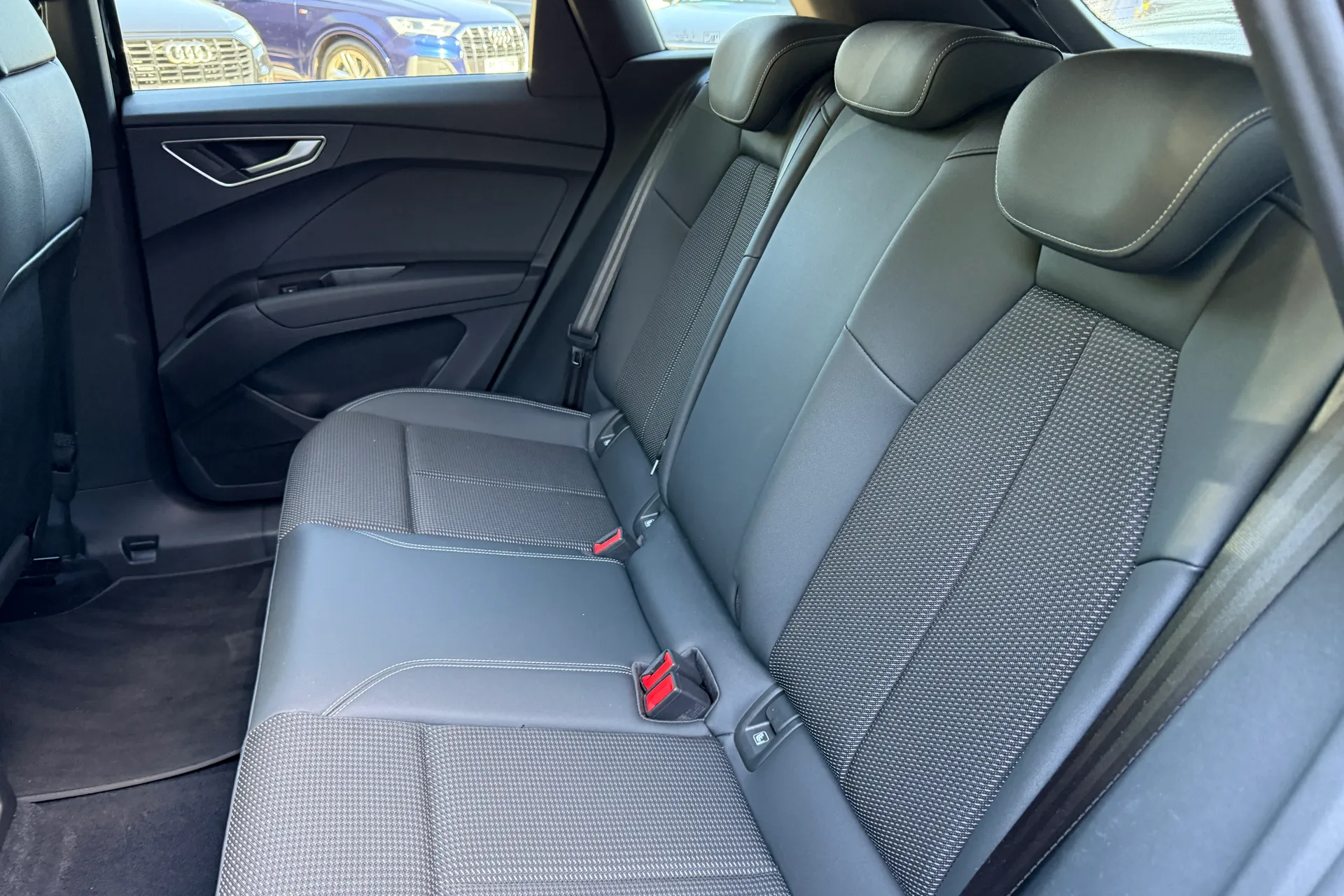 Audi Q4 thumbnail image number 50