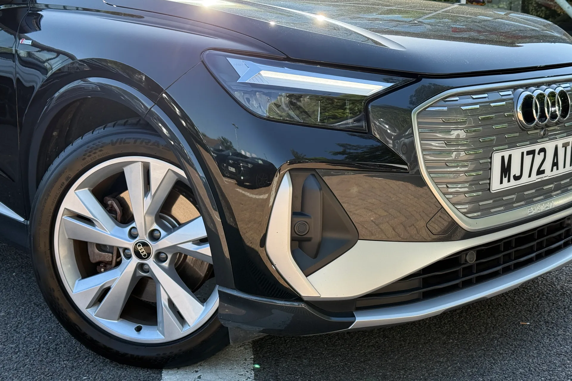 Audi Q4 thumbnail image number 12
