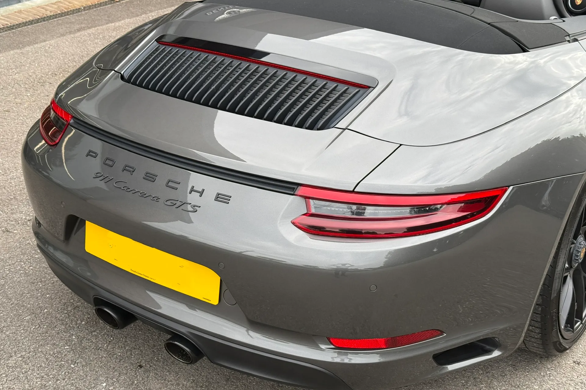 Porsche 911 thumbnail image number 8