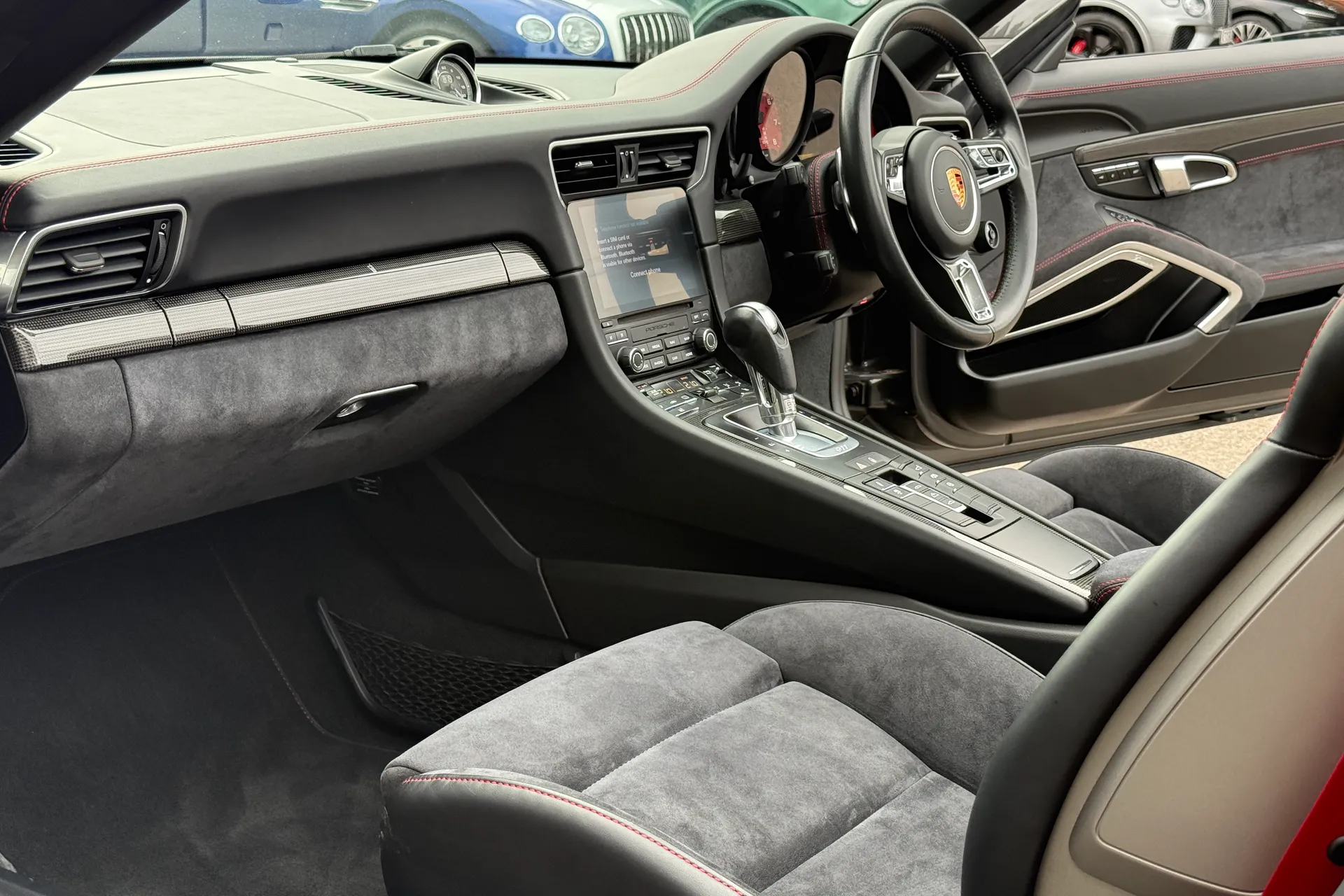 Porsche 911 thumbnail image number 16
