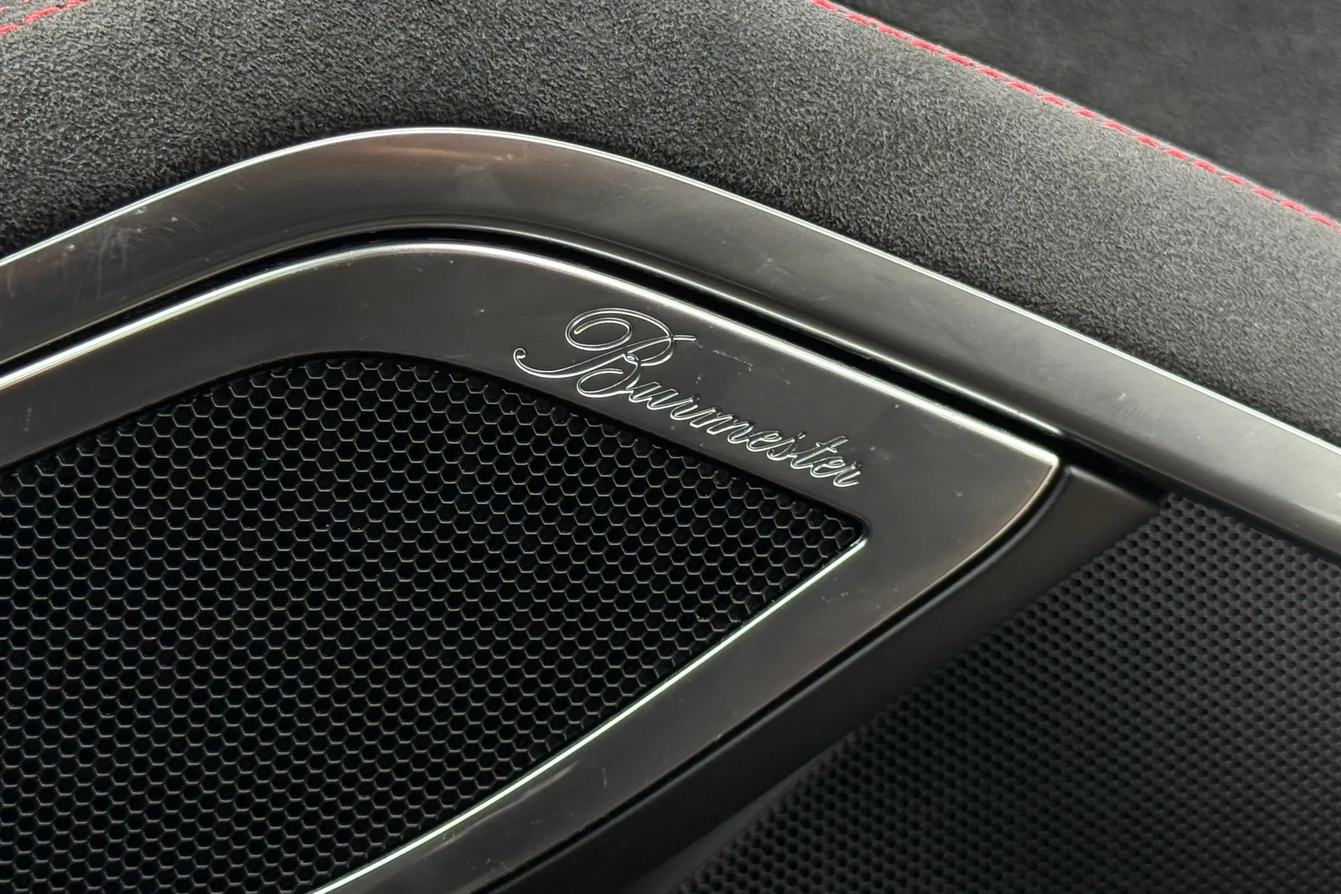 Porsche 911 thumbnail image number 31