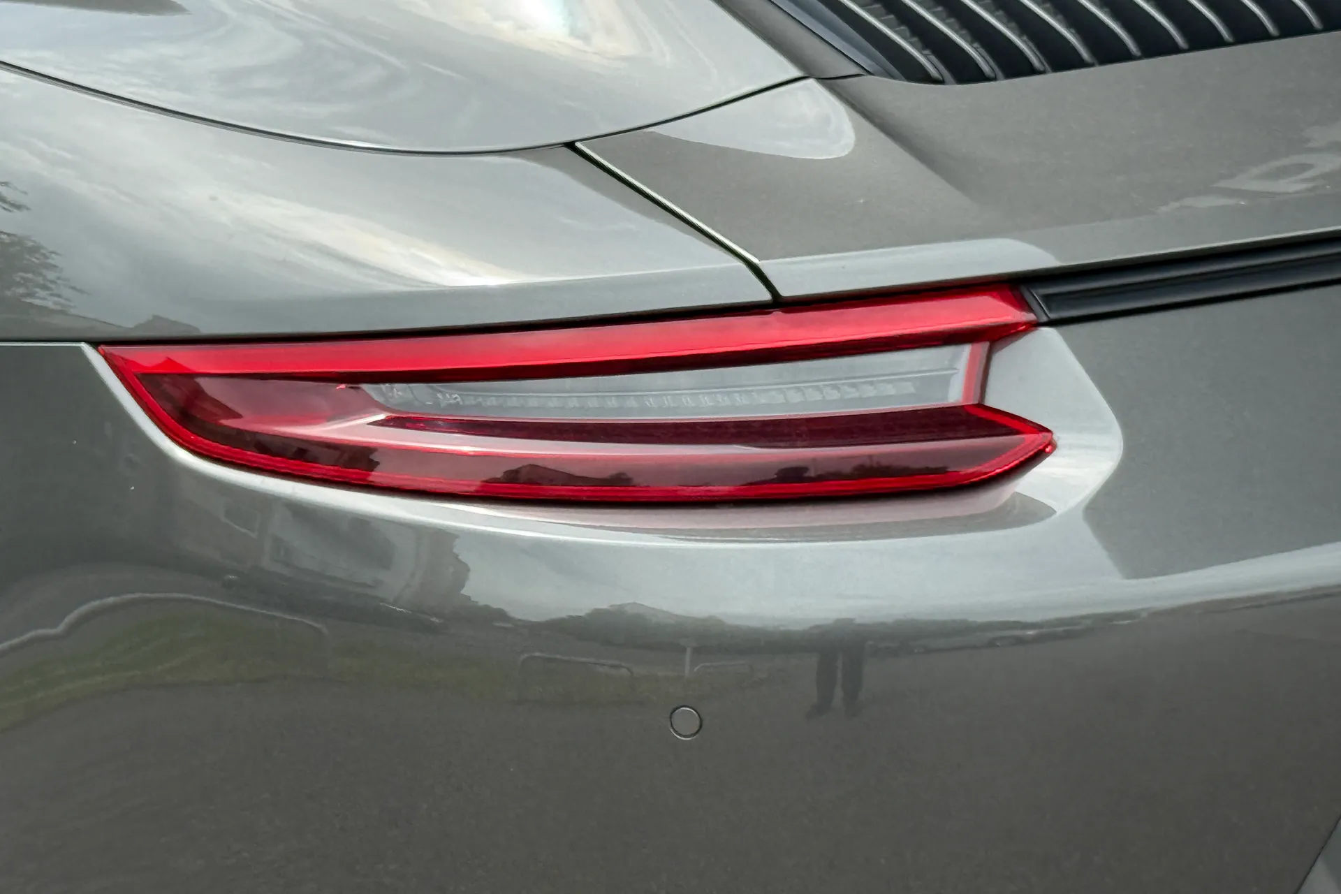 Porsche 911 thumbnail image number 38