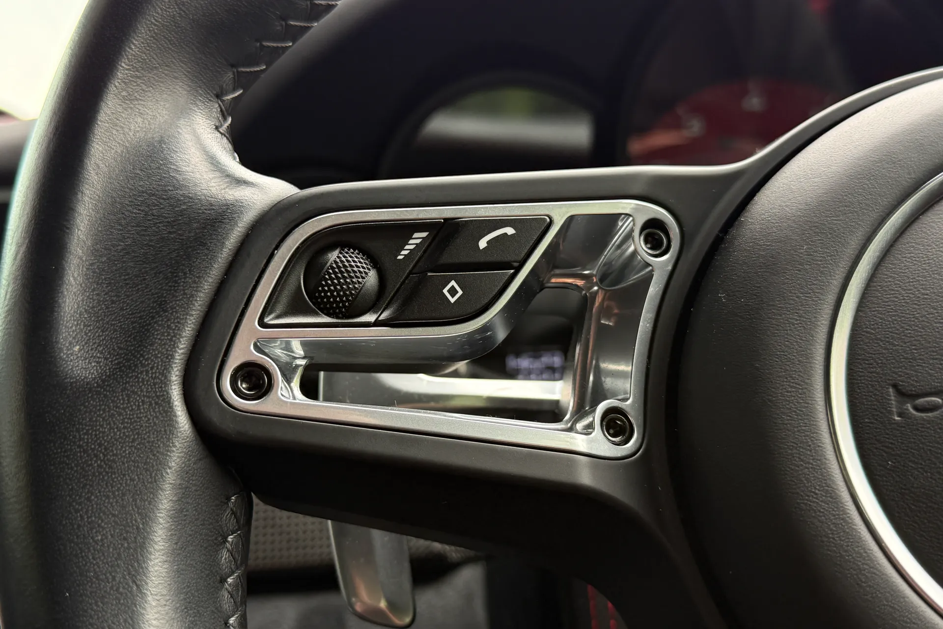 Porsche 911 thumbnail image number 12