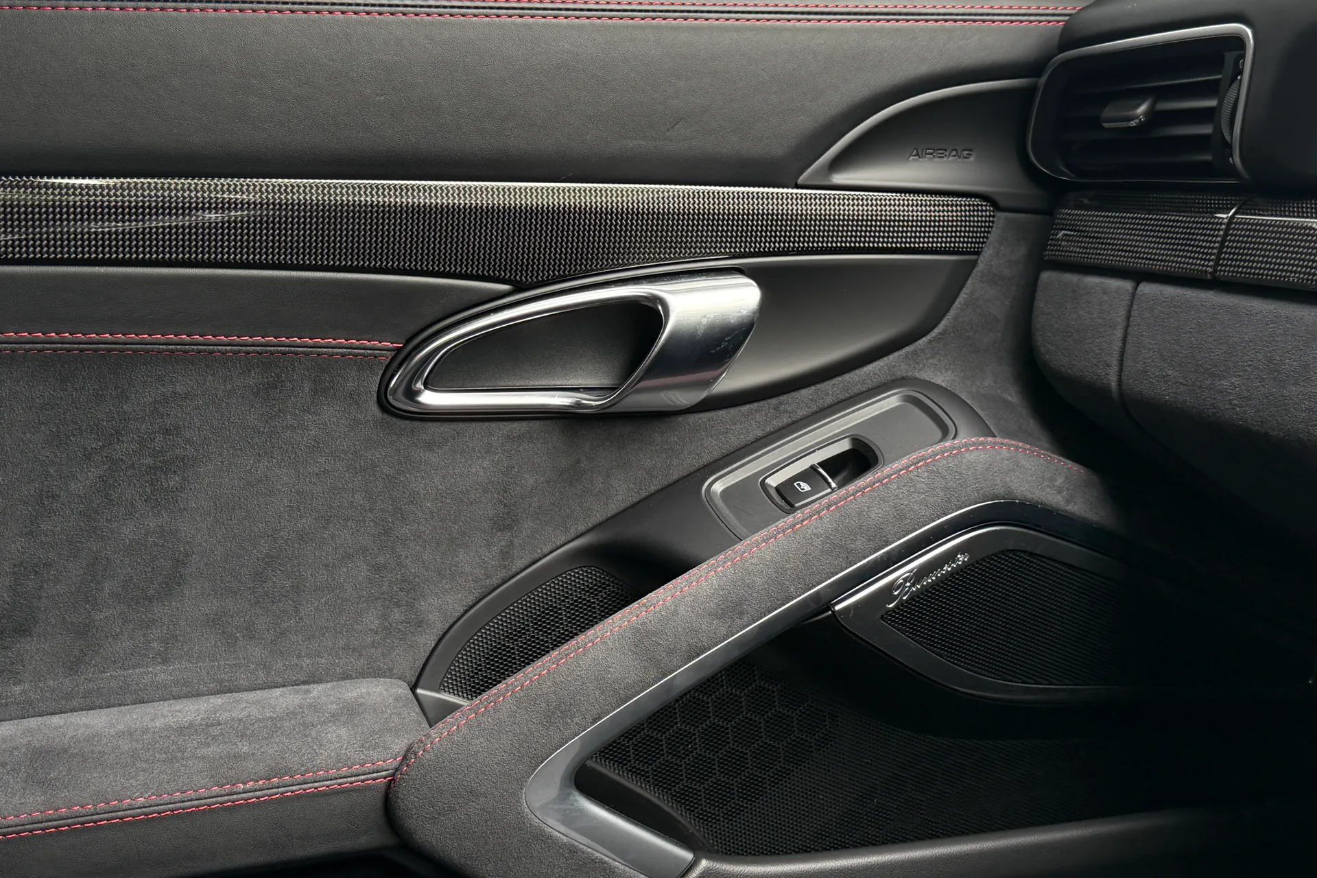 Porsche 911 thumbnail image number 28