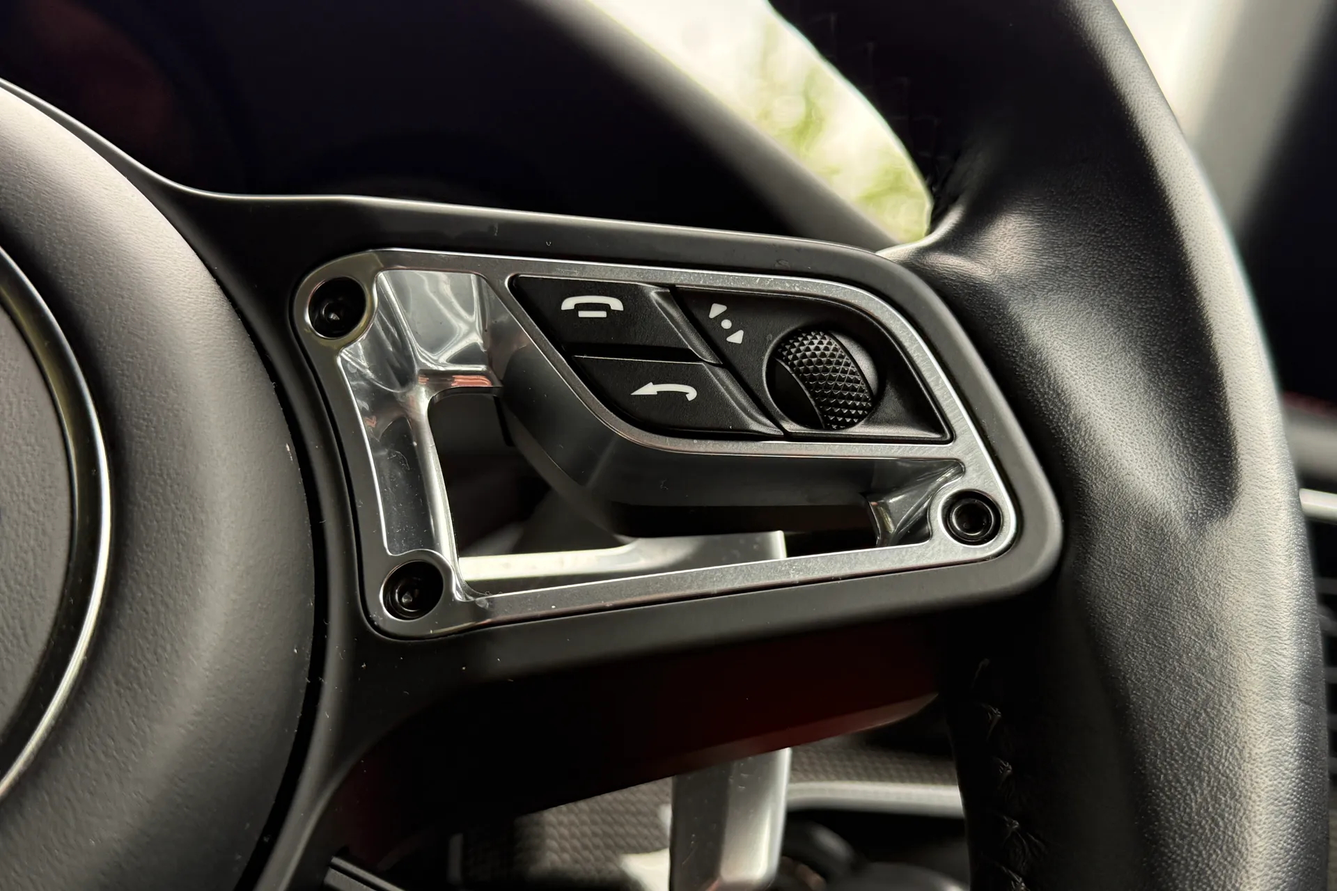 Porsche 911 thumbnail image number 13