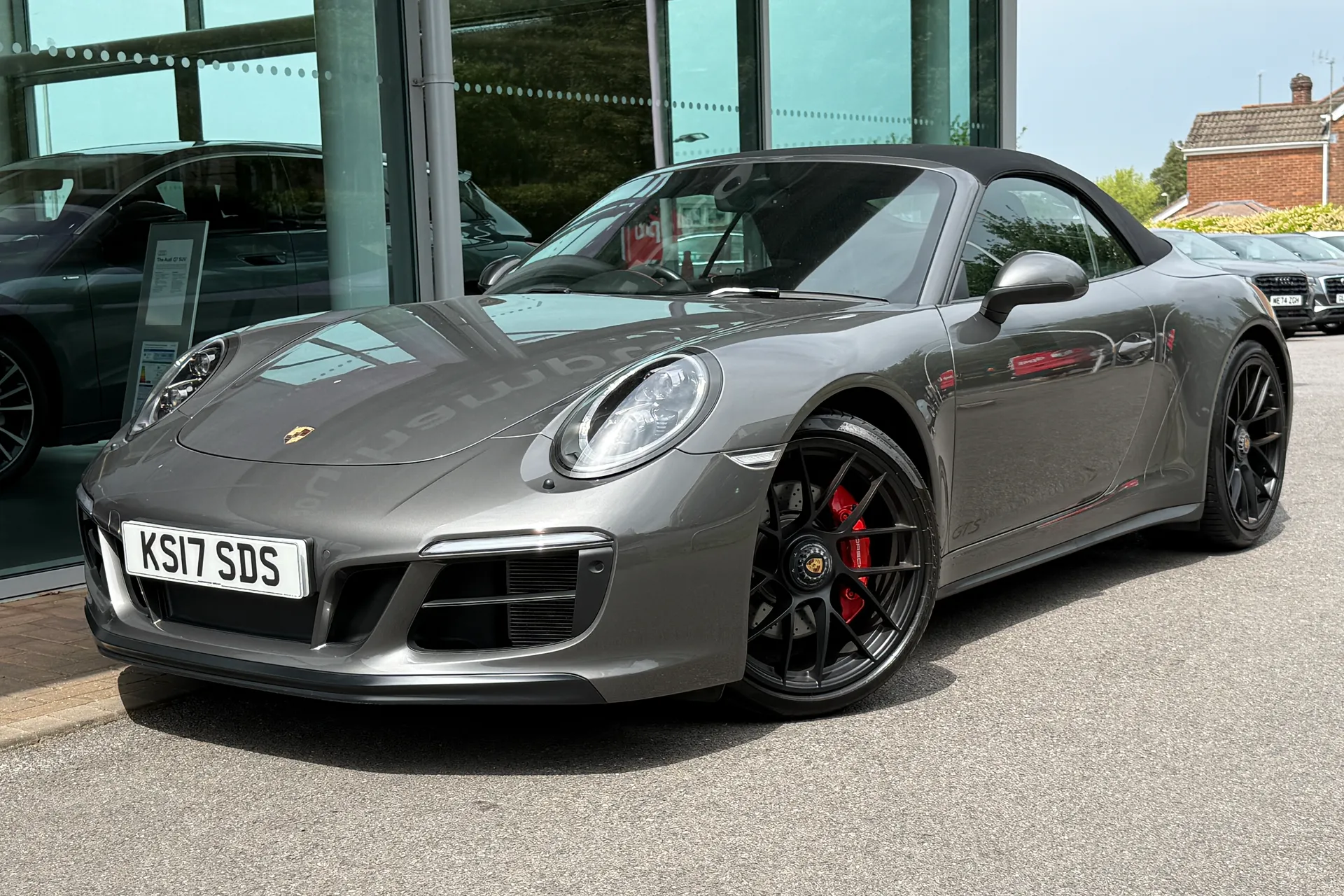 Porsche 911 thumbnail image number 50