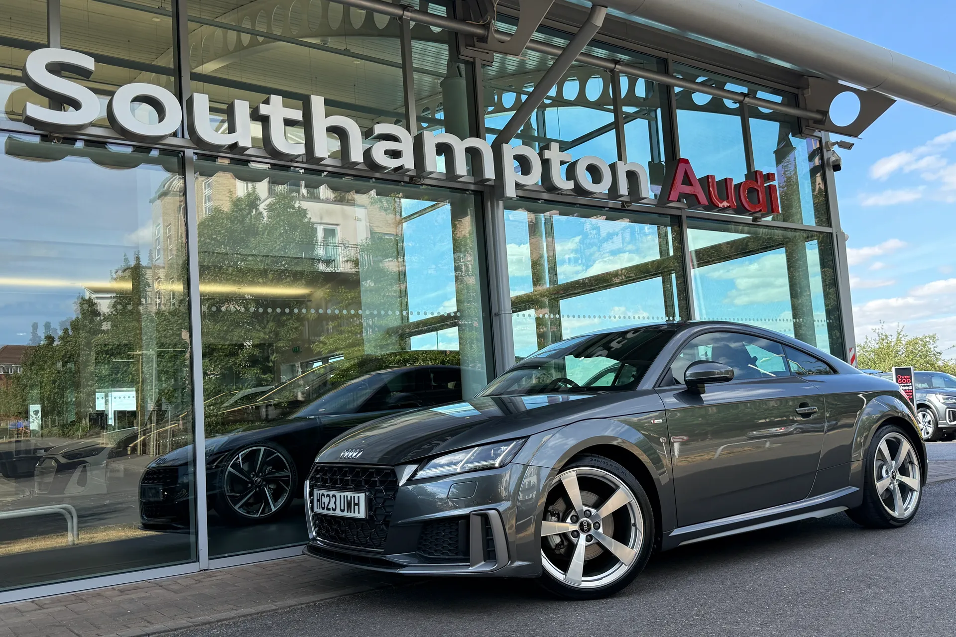 Audi TT thumbnail image number 39