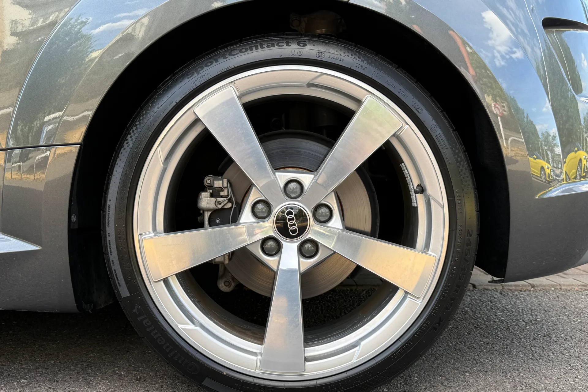 Audi TT thumbnail image number 5