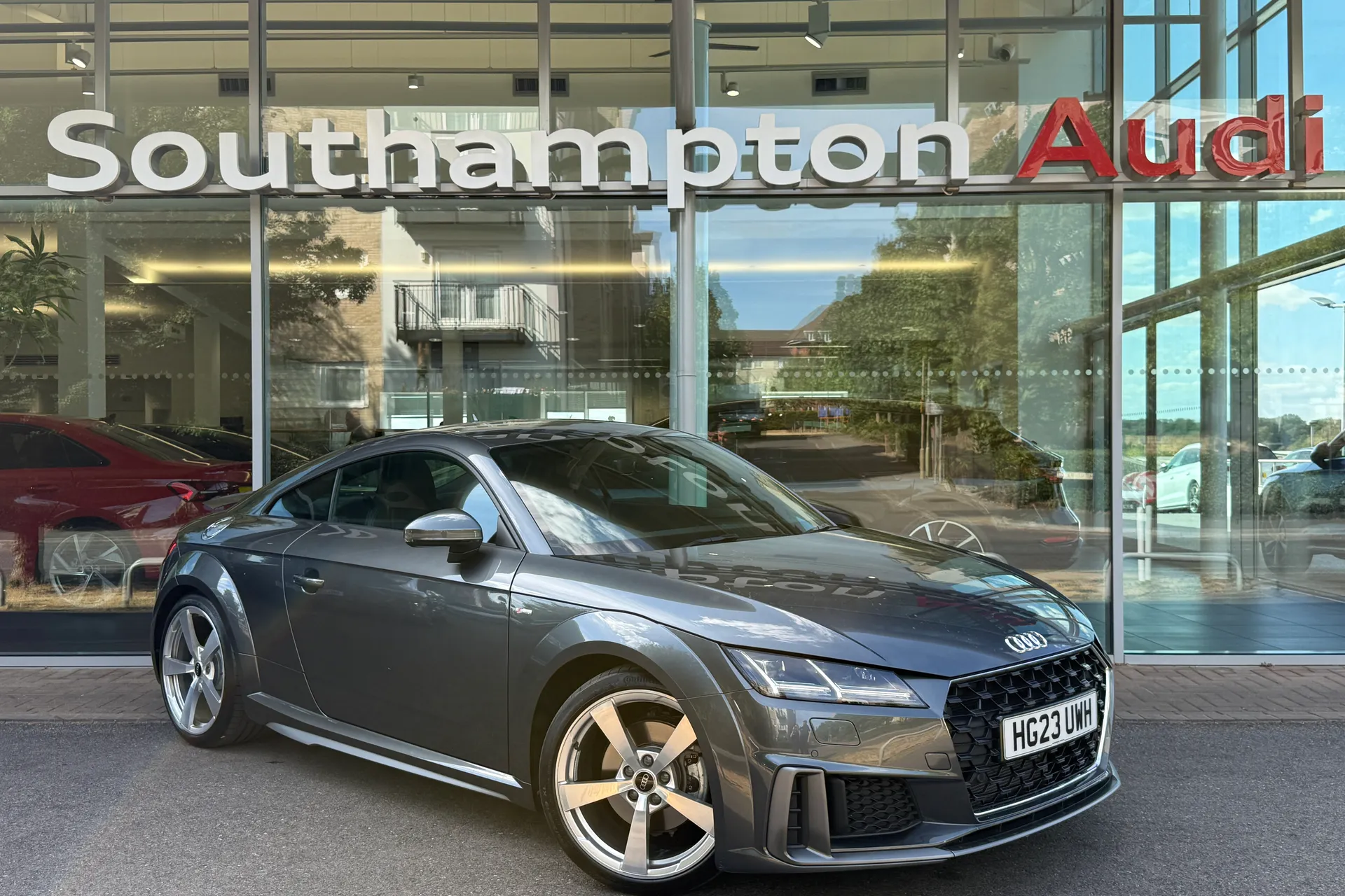 Audi TT thumbnail image number 42