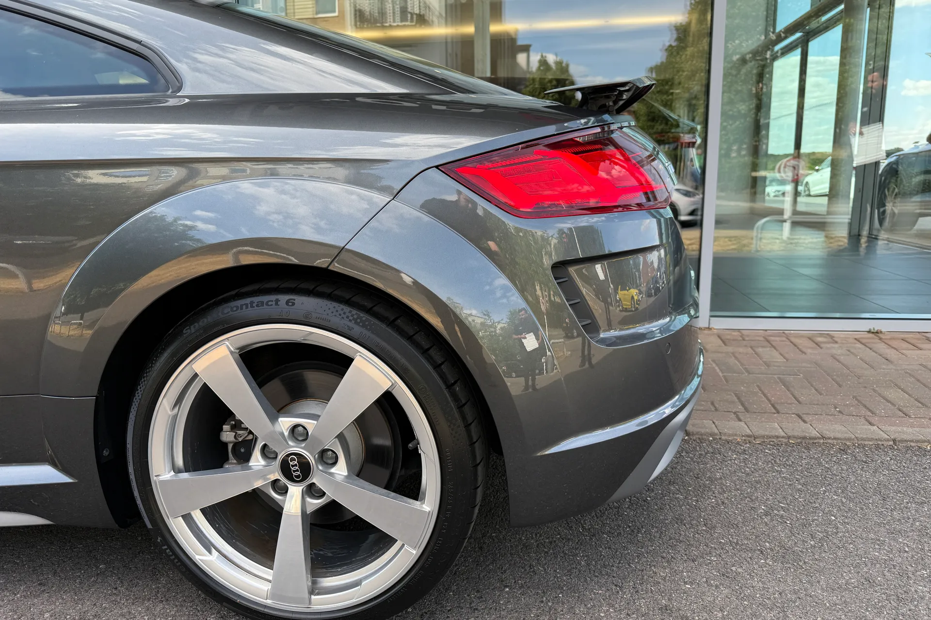 Audi TT thumbnail image number 29