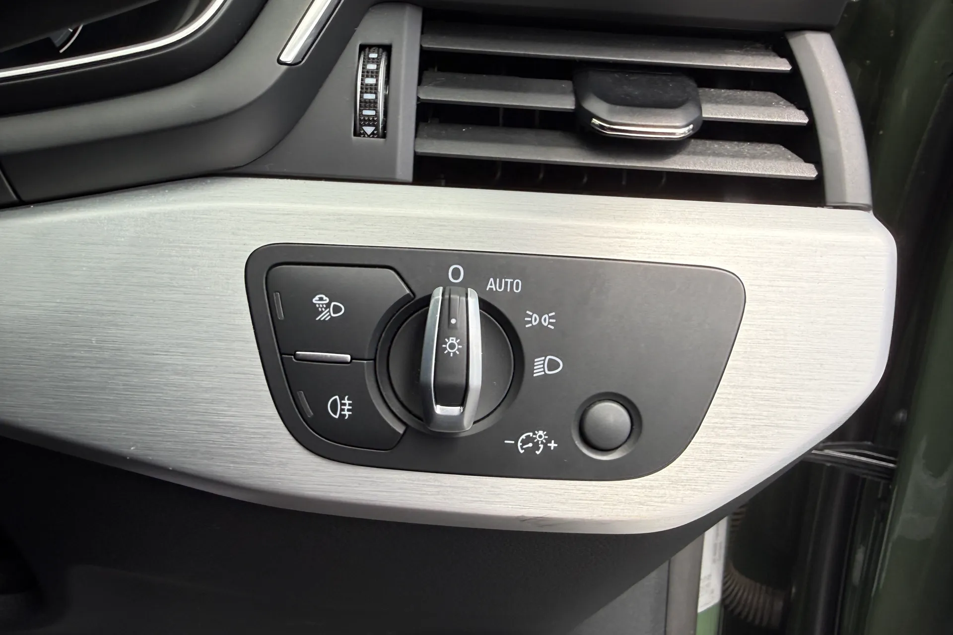 Audi A5 thumbnail image number 34
