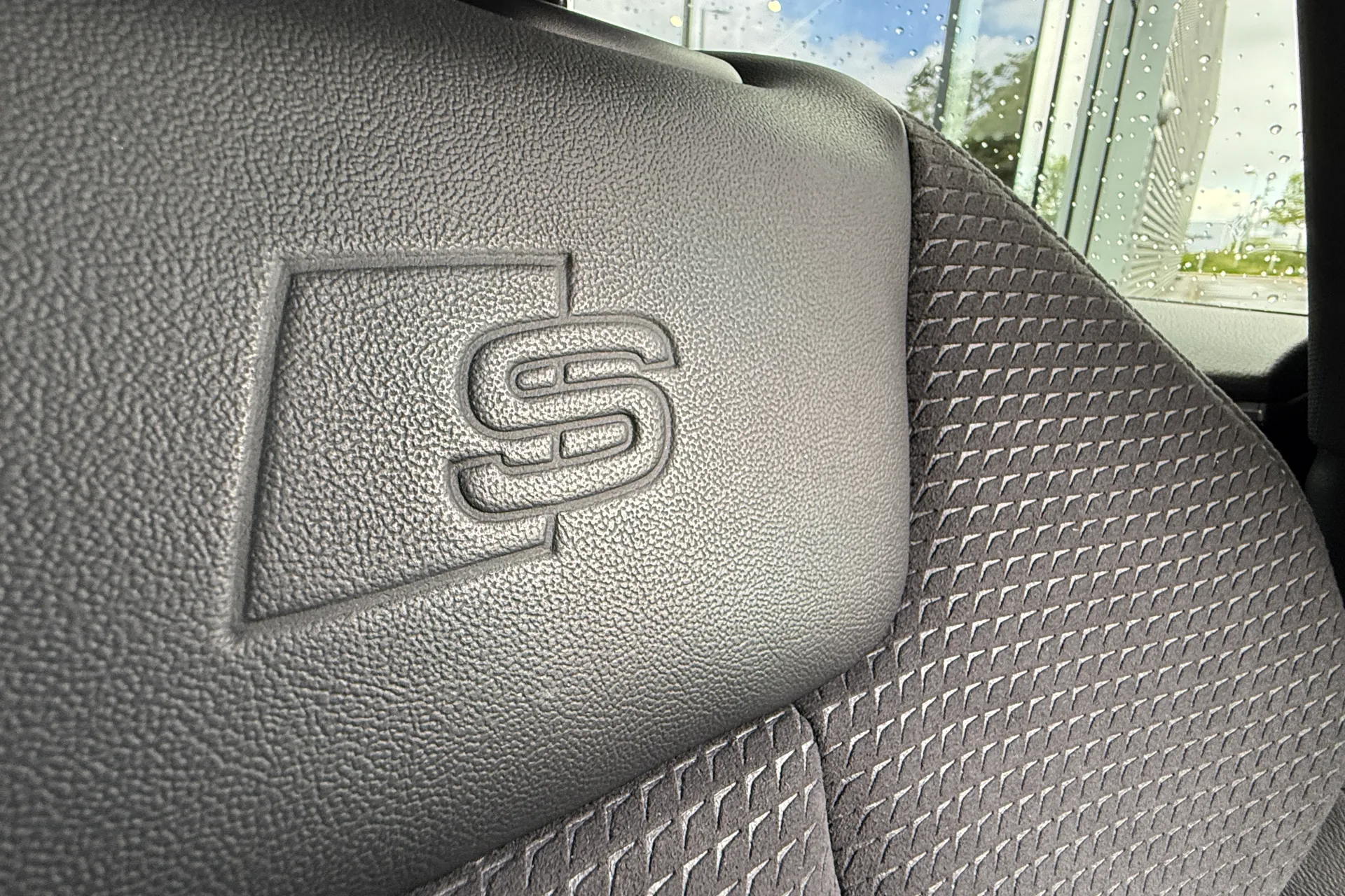 Audi A5 thumbnail image number 27