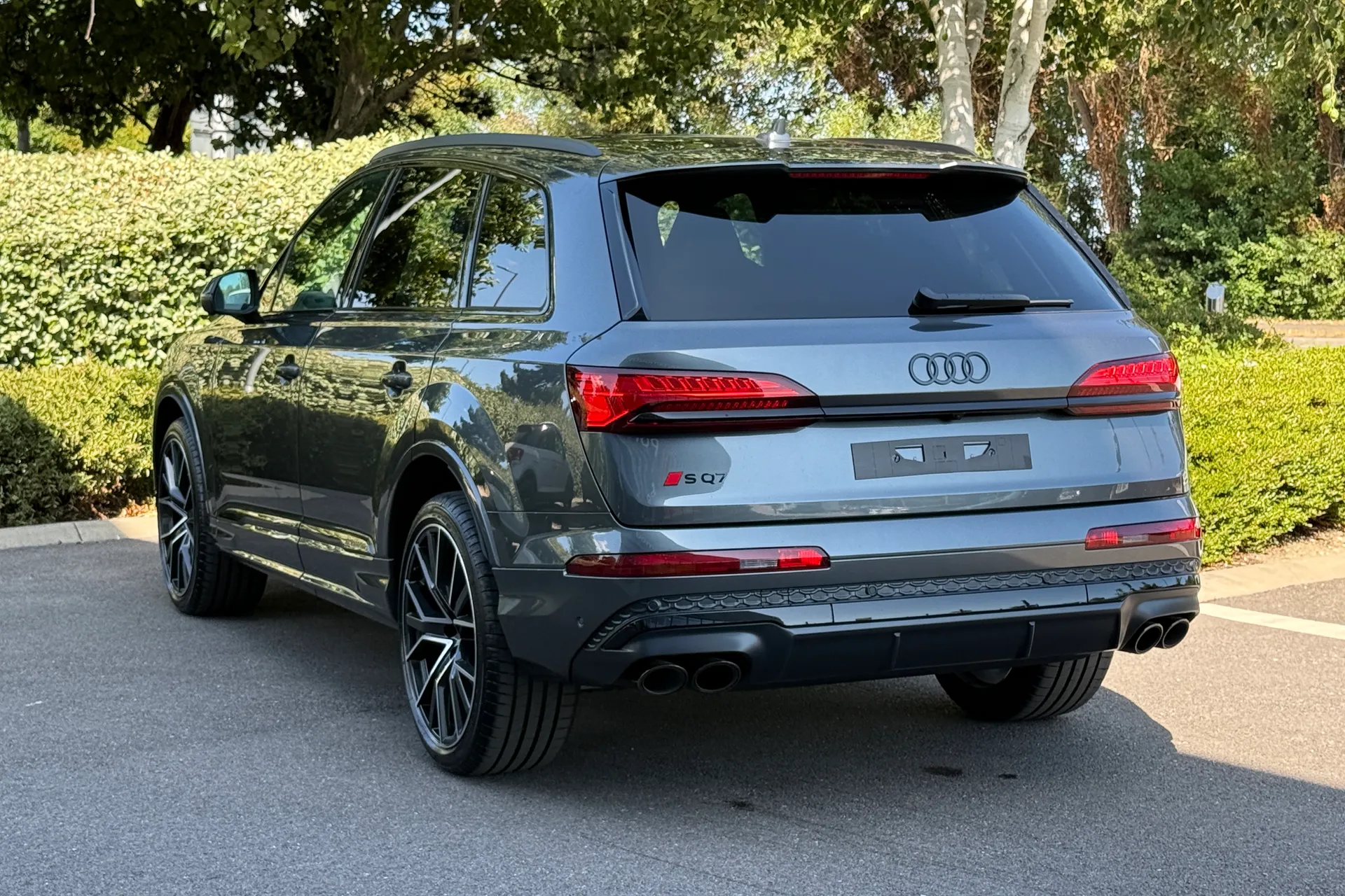 Audi Q7 thumbnail image number 18