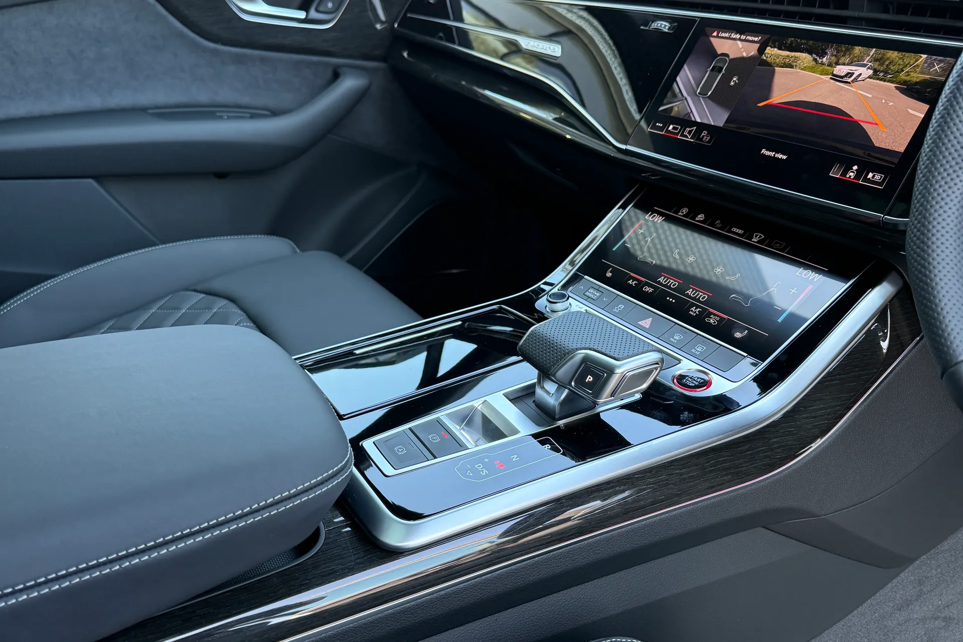 Audi Q7 thumbnail image number 28