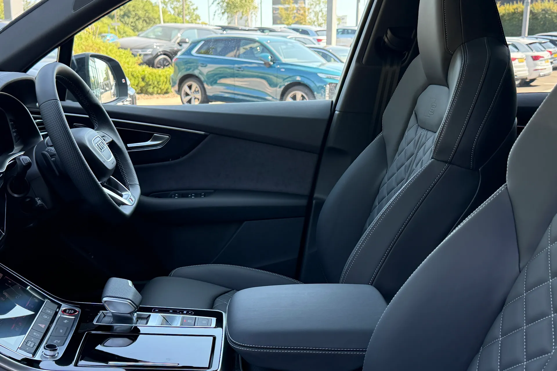 Audi Q7 thumbnail image number 47