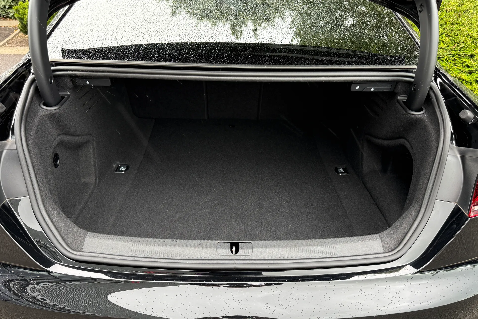 Audi A5 thumbnail image number 38