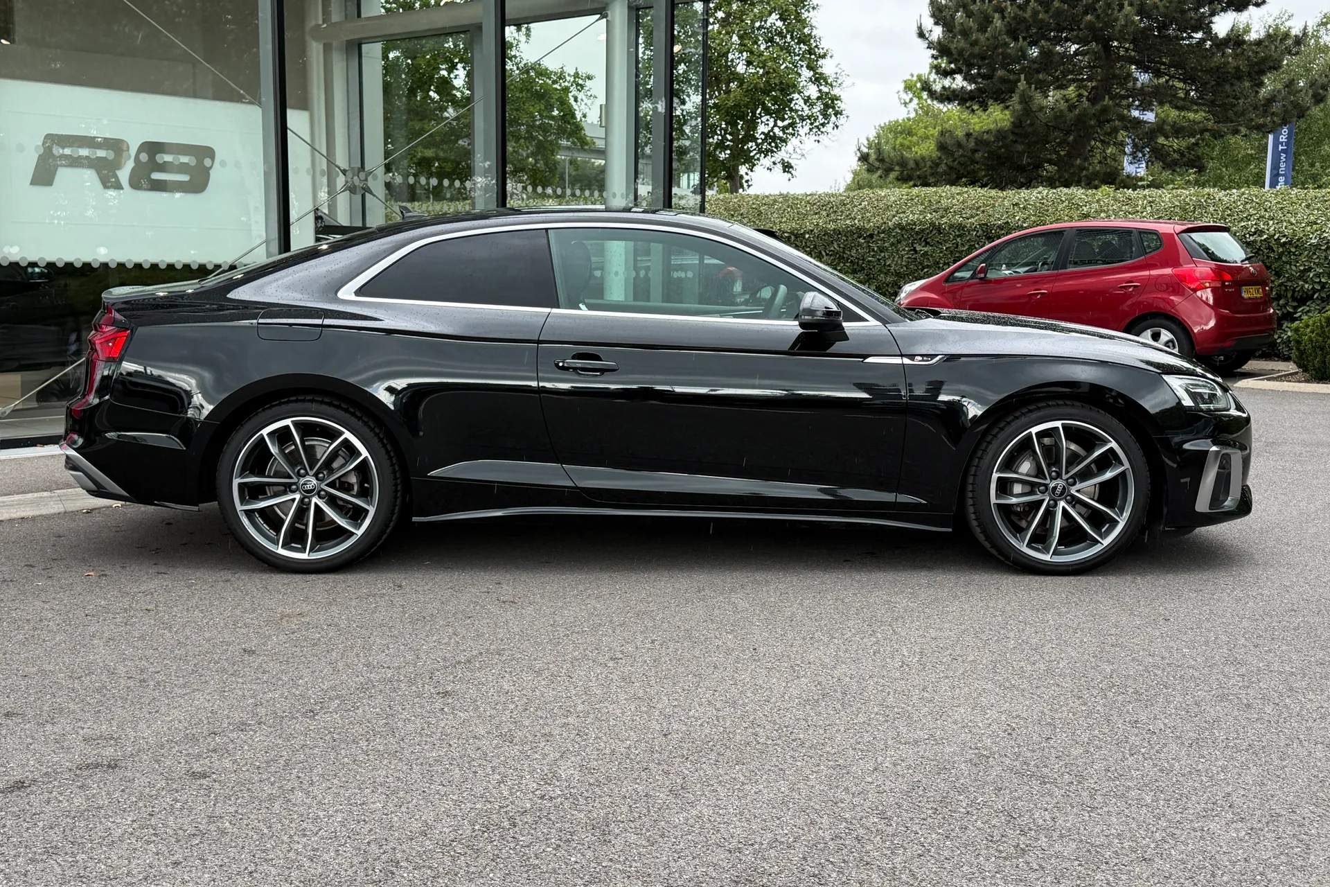 Audi A5 thumbnail image number 2
