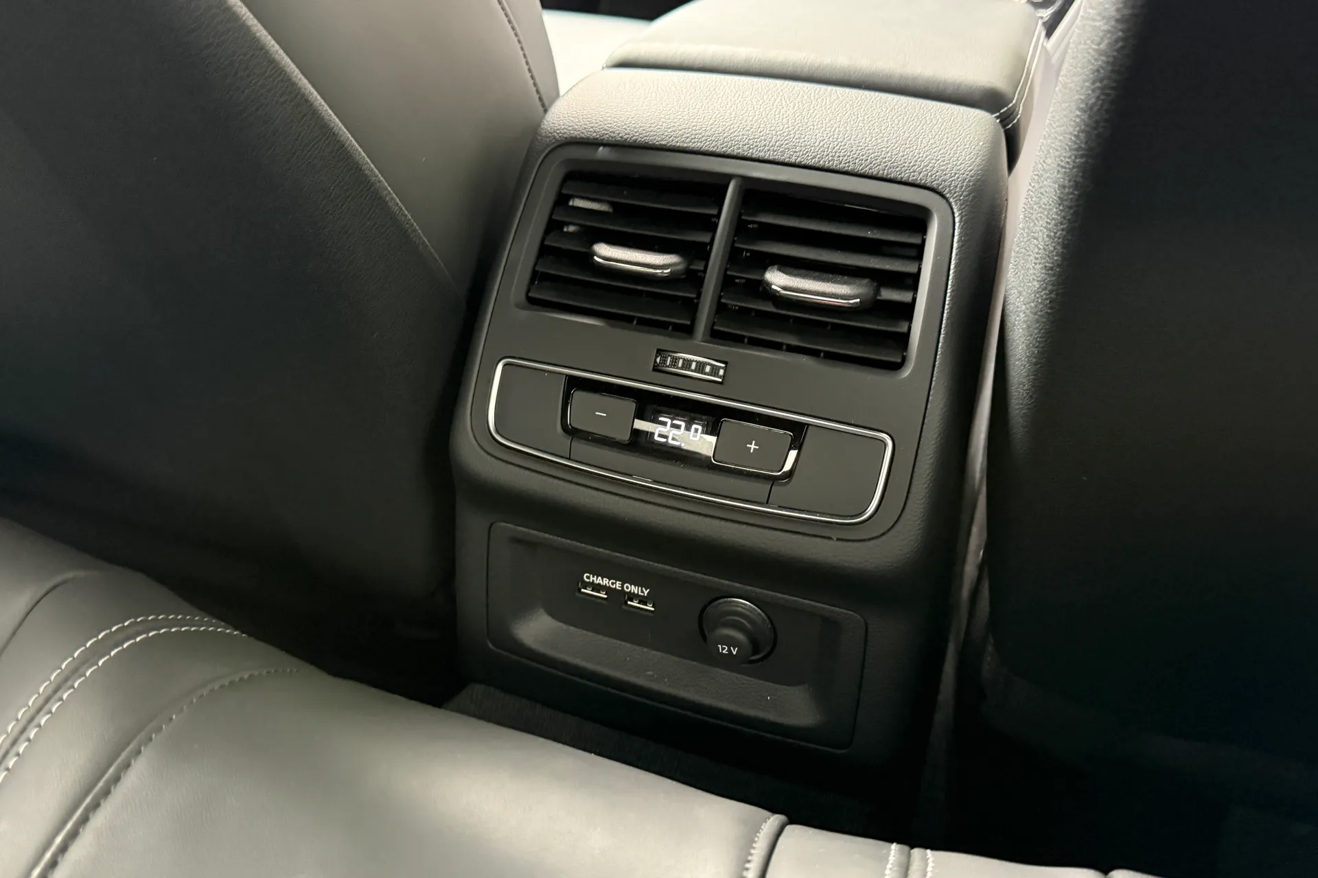 Audi A5 thumbnail image number 44