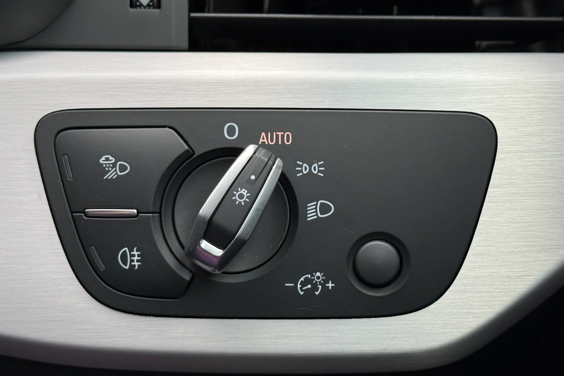 Audi A5 thumbnail image number 35