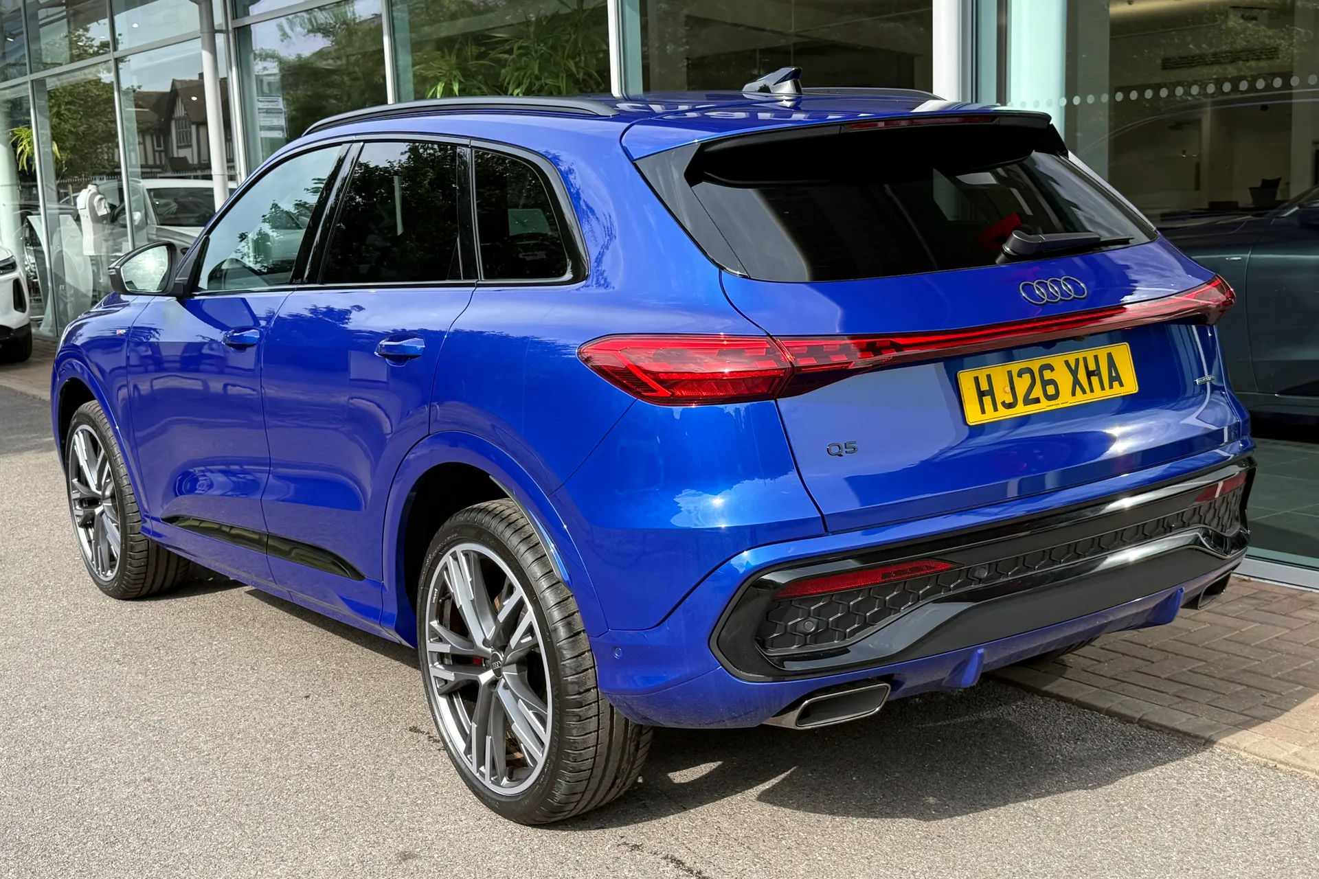 Audi Q5 thumbnail image number 11