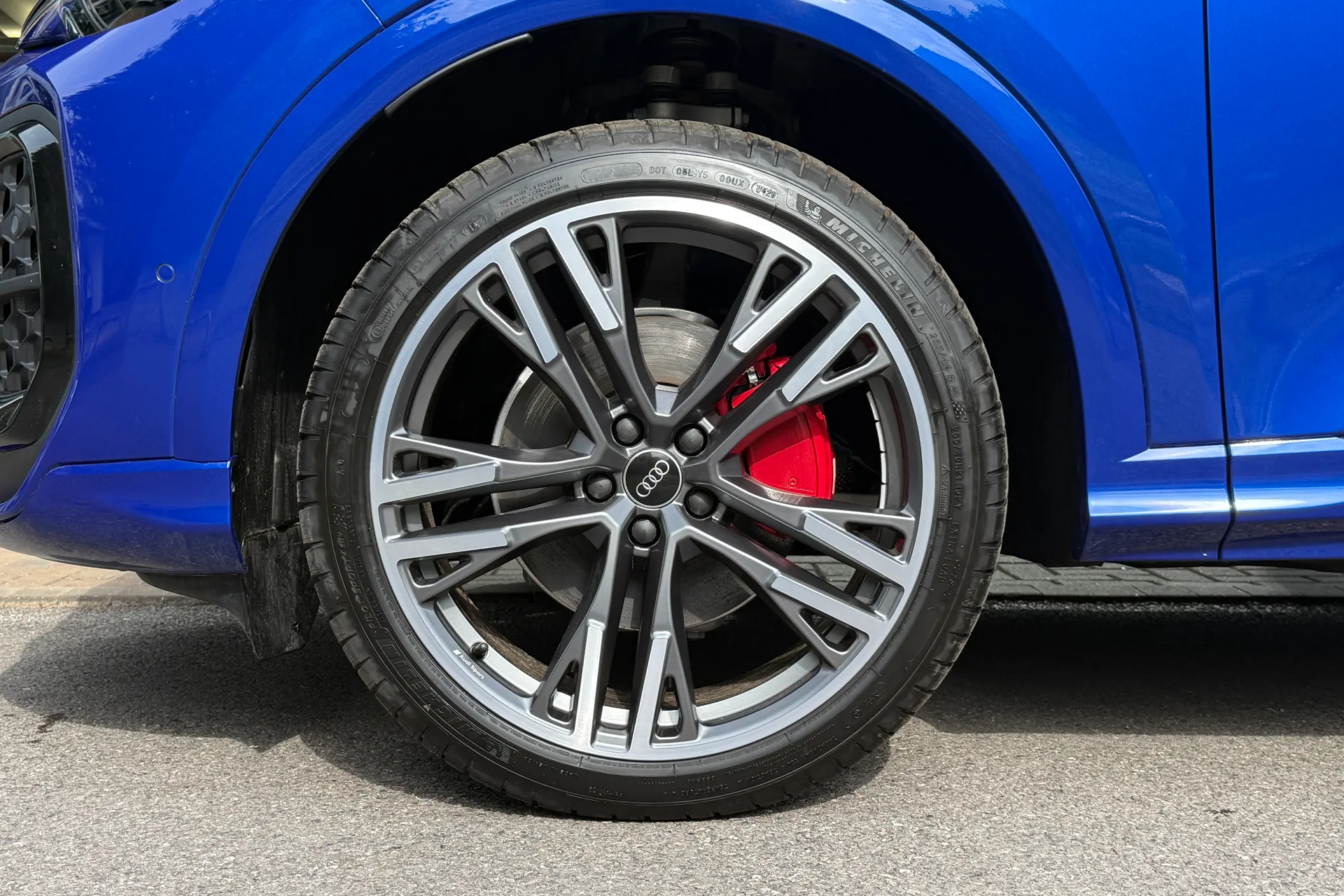 Audi Q5 thumbnail image number 12