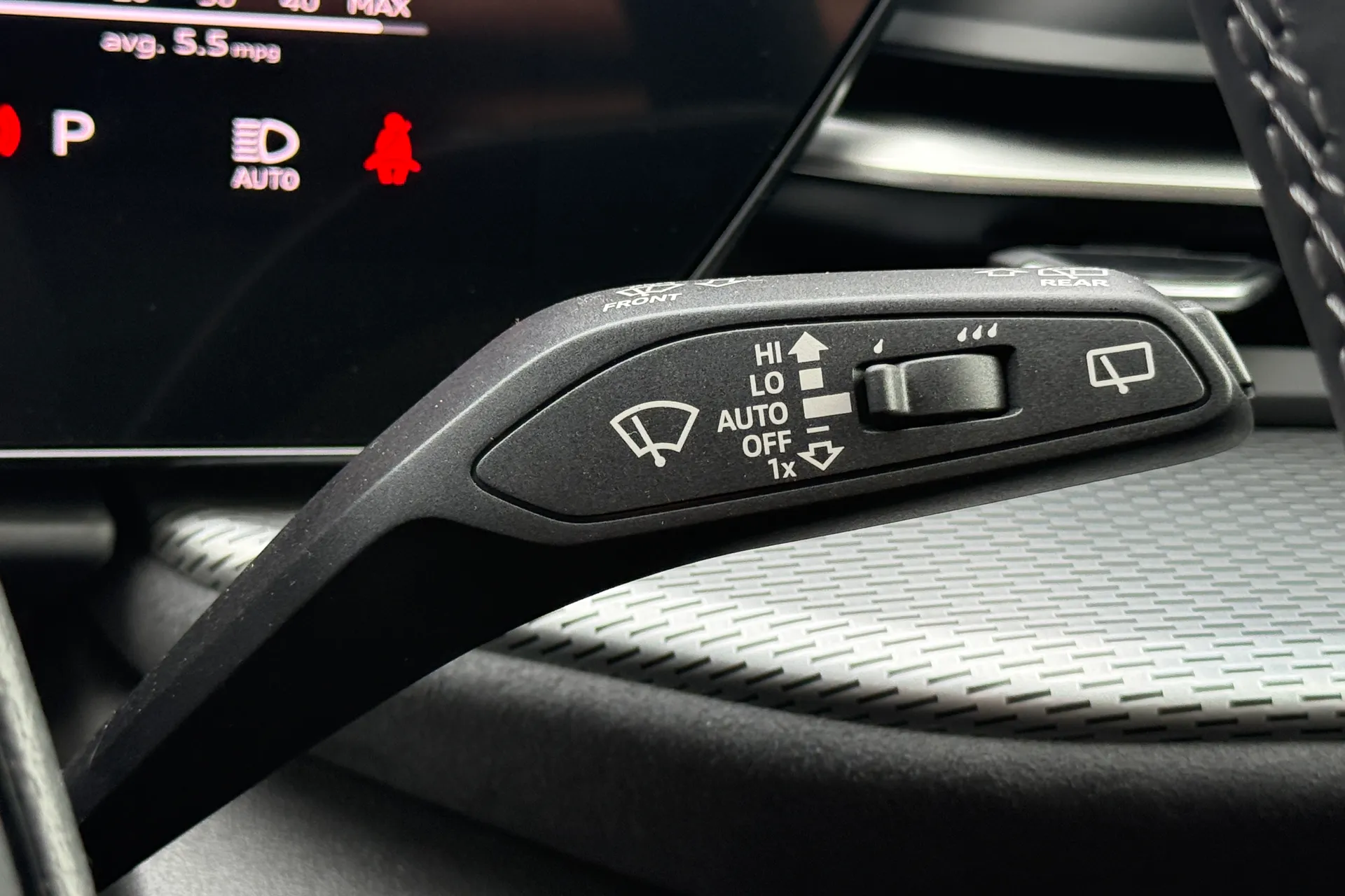 Audi Q5 thumbnail image number 17