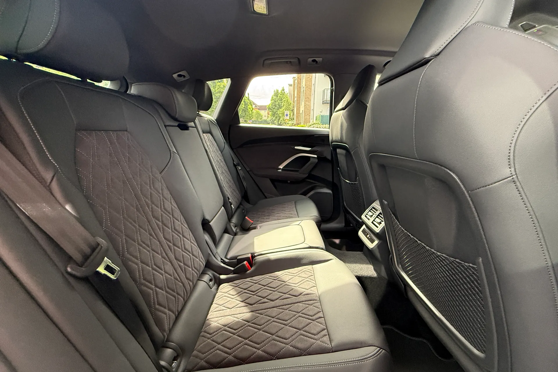 Audi Q5 thumbnail image number 35