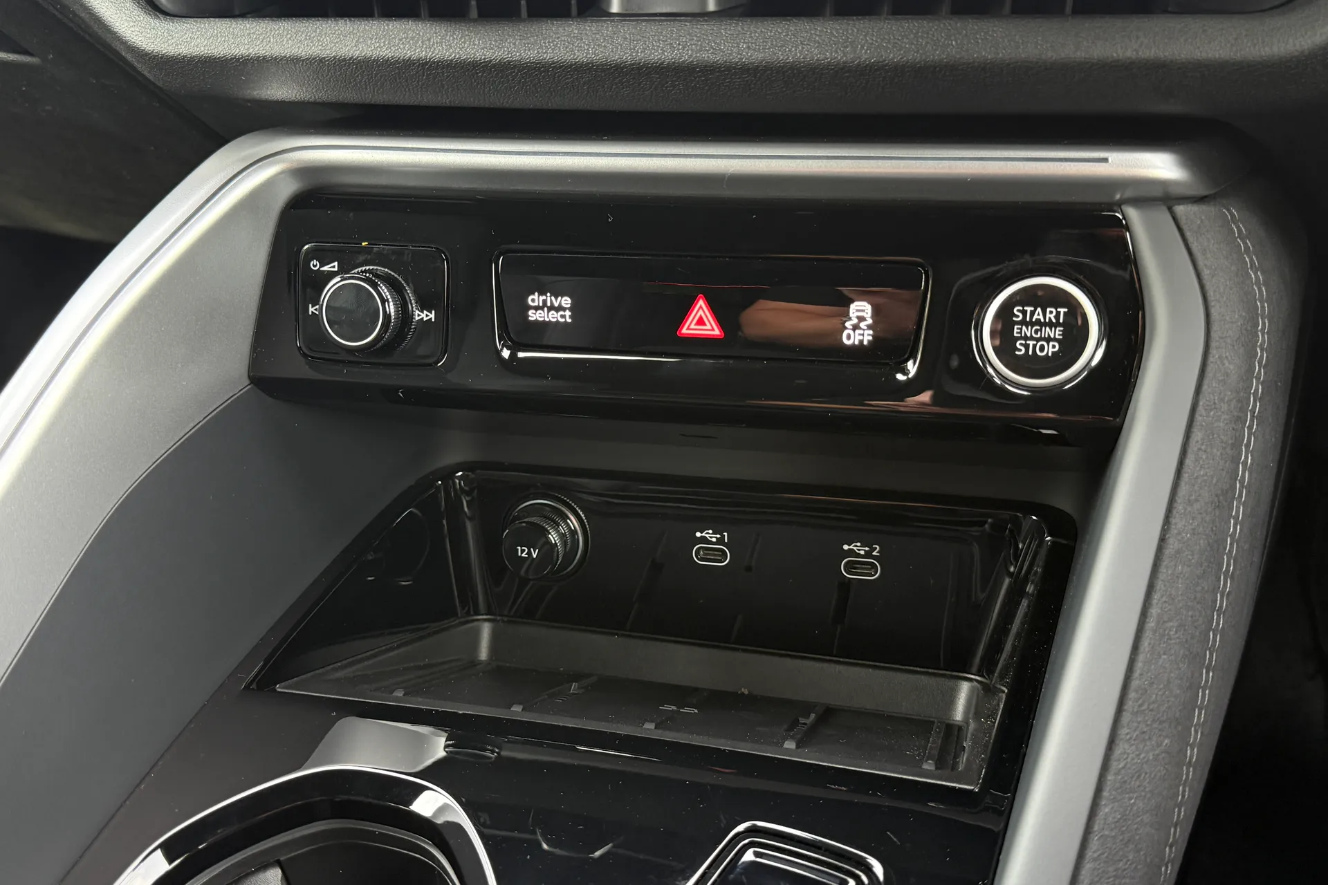 Audi Q5 thumbnail image number 21