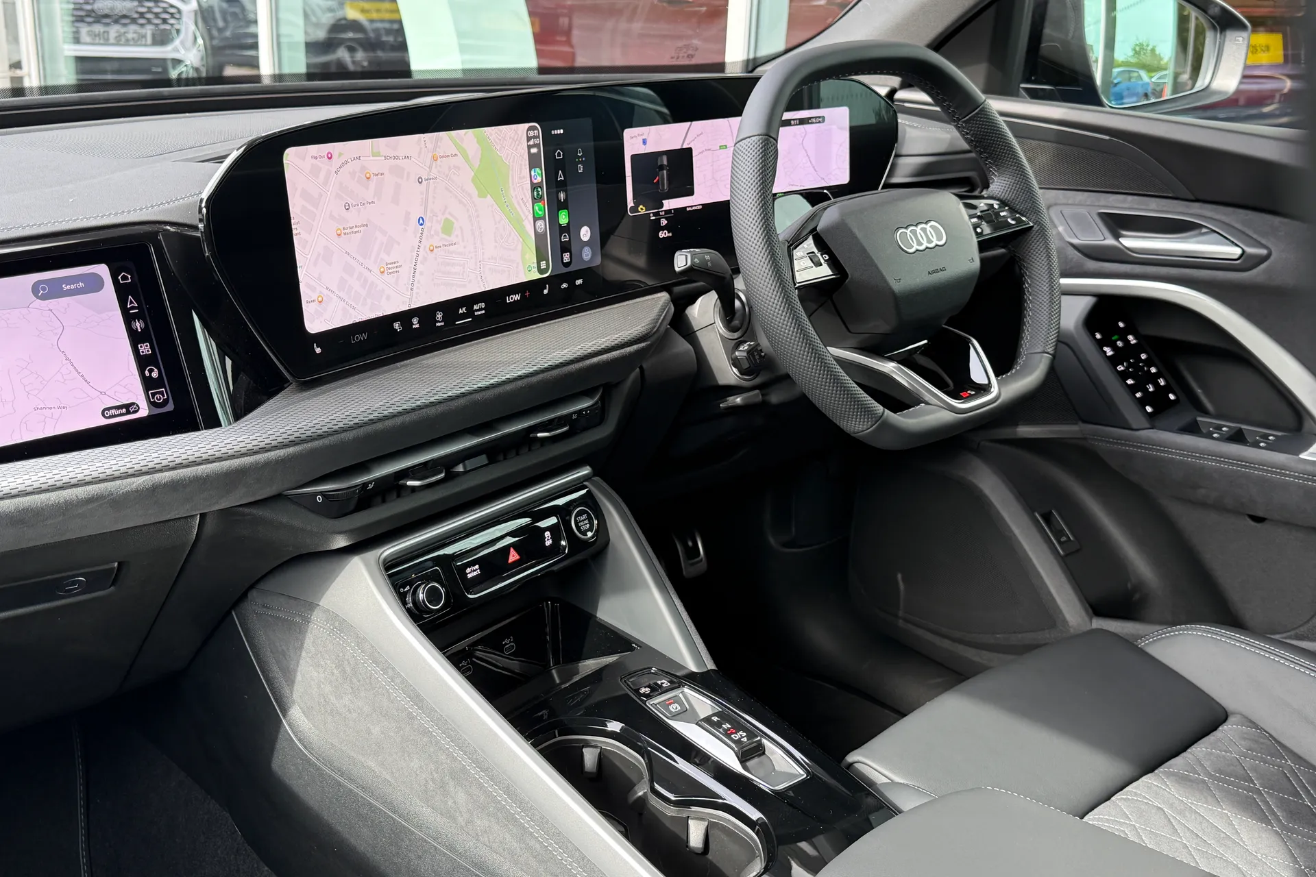 Audi Q5 thumbnail image number 10